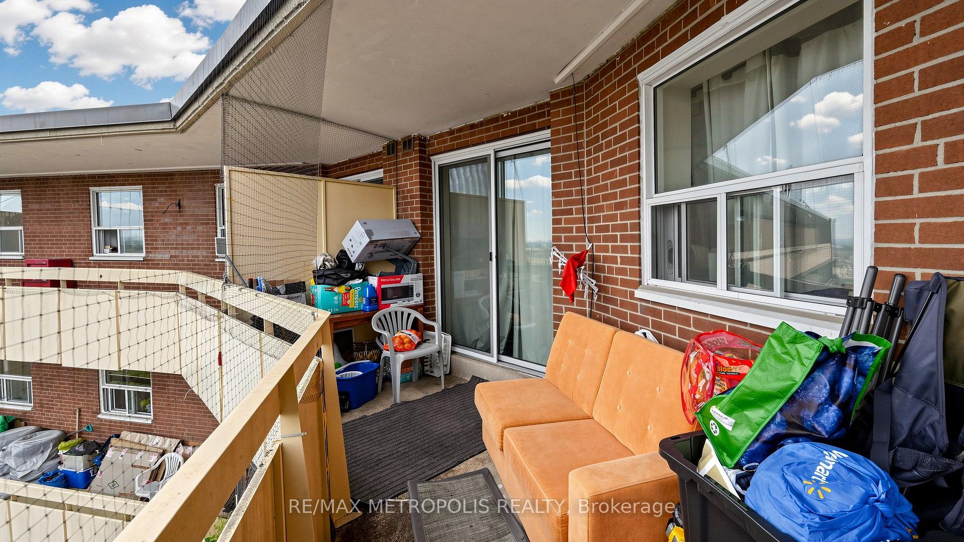 Photo 28 of Unit 1006, 3555 Derry Road E, Mississauga, Malton — HOMEH