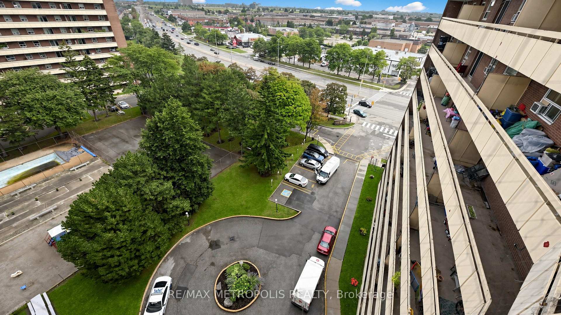 Photo 33 of Unit 1006, 3555 Derry Road E, Mississauga, Malton — HOMEH
