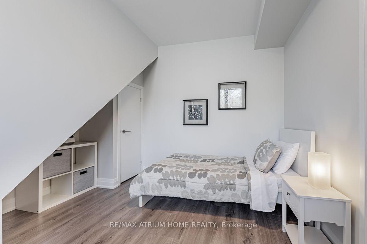 Photo 15 of Unit 18, 780 Sheppard Avenue E, North York, Bayview Village — HOMEH