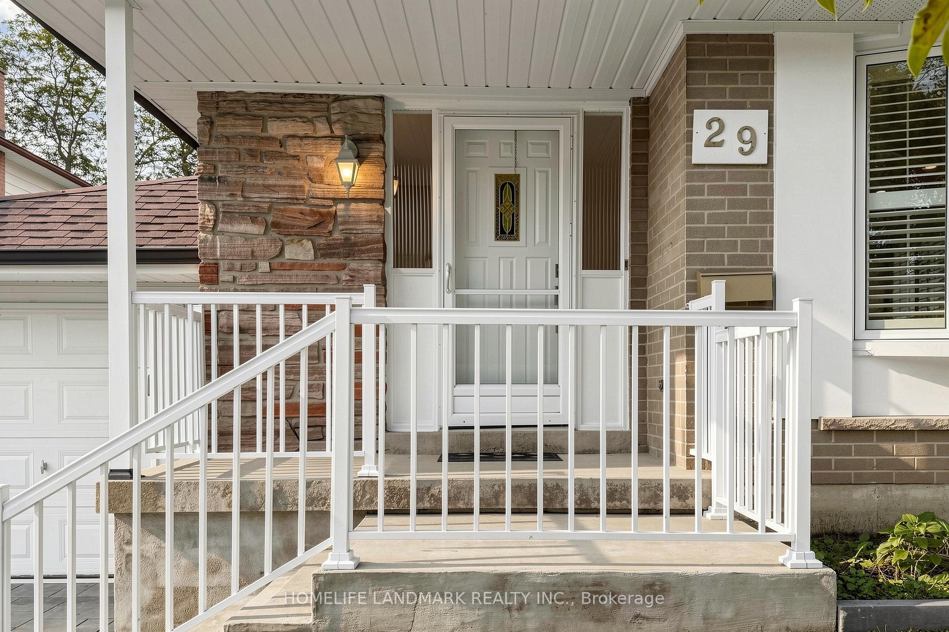 Photo 4 of 29 Dexter Boulevard, North York, Hillcrest Village — HOMEH