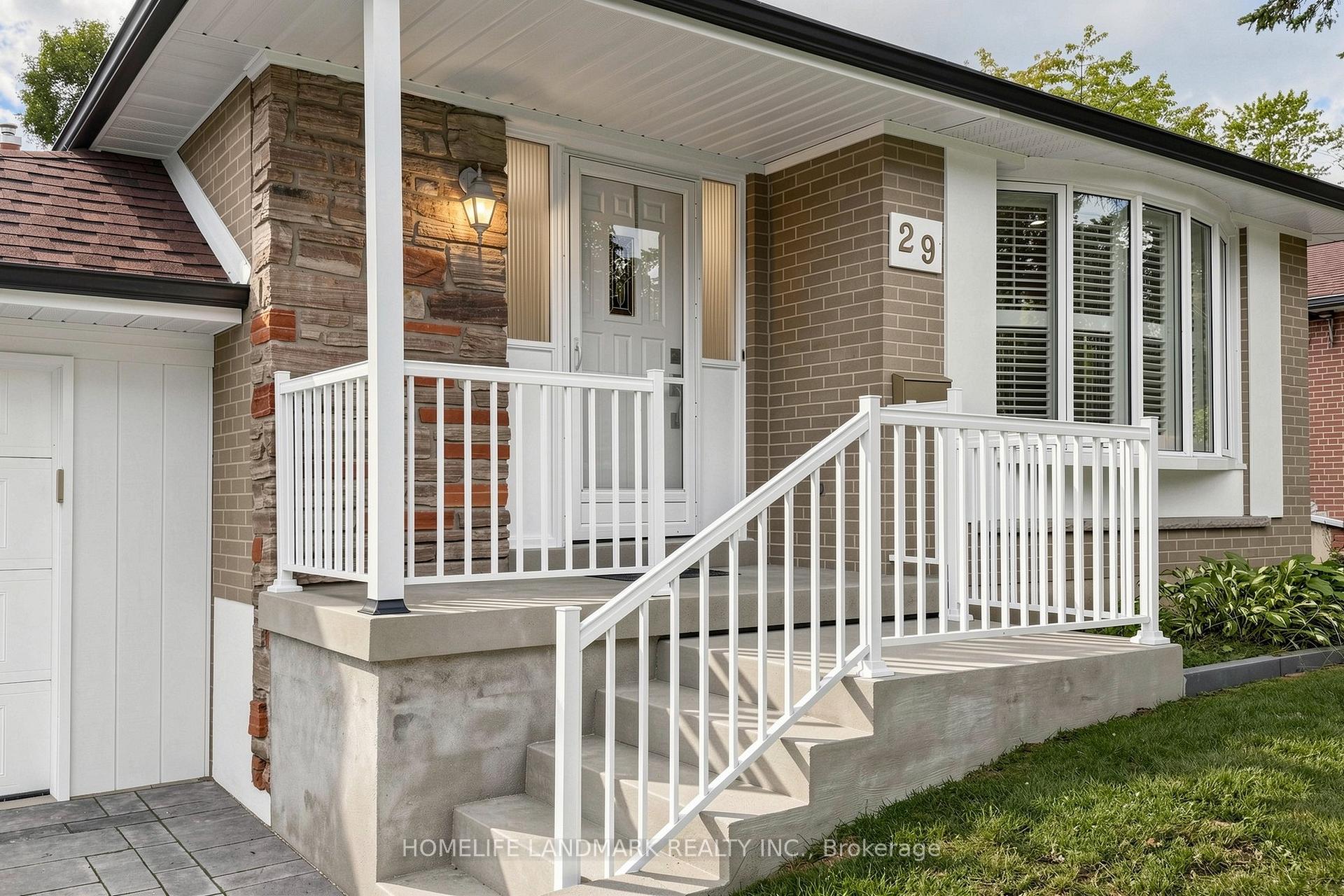 Photo 5 of 29 Dexter Boulevard, North York, Hillcrest Village — HOMEH
