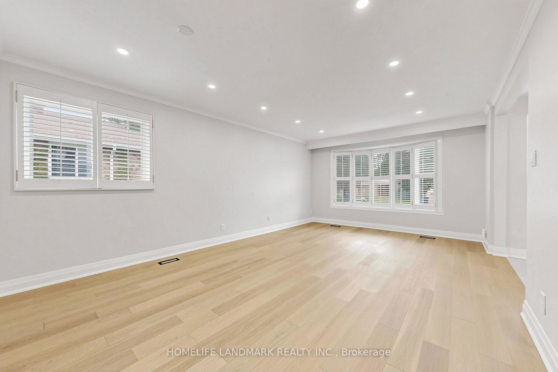 Photo 8 of 29 Dexter Boulevard, North York, Hillcrest Village — HOMEH