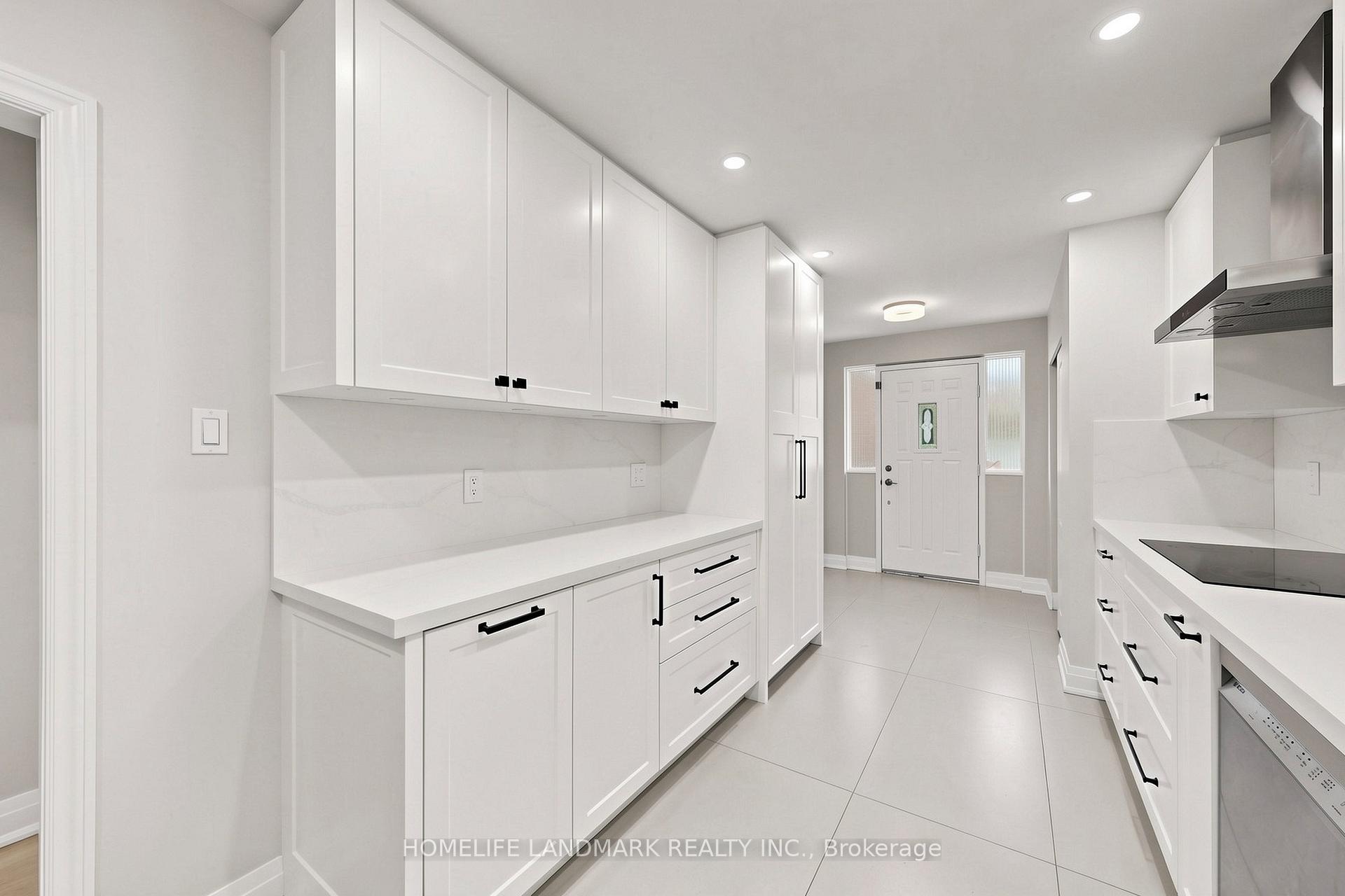 Photo 12 of 29 Dexter Boulevard, North York, Hillcrest Village — HOMEH