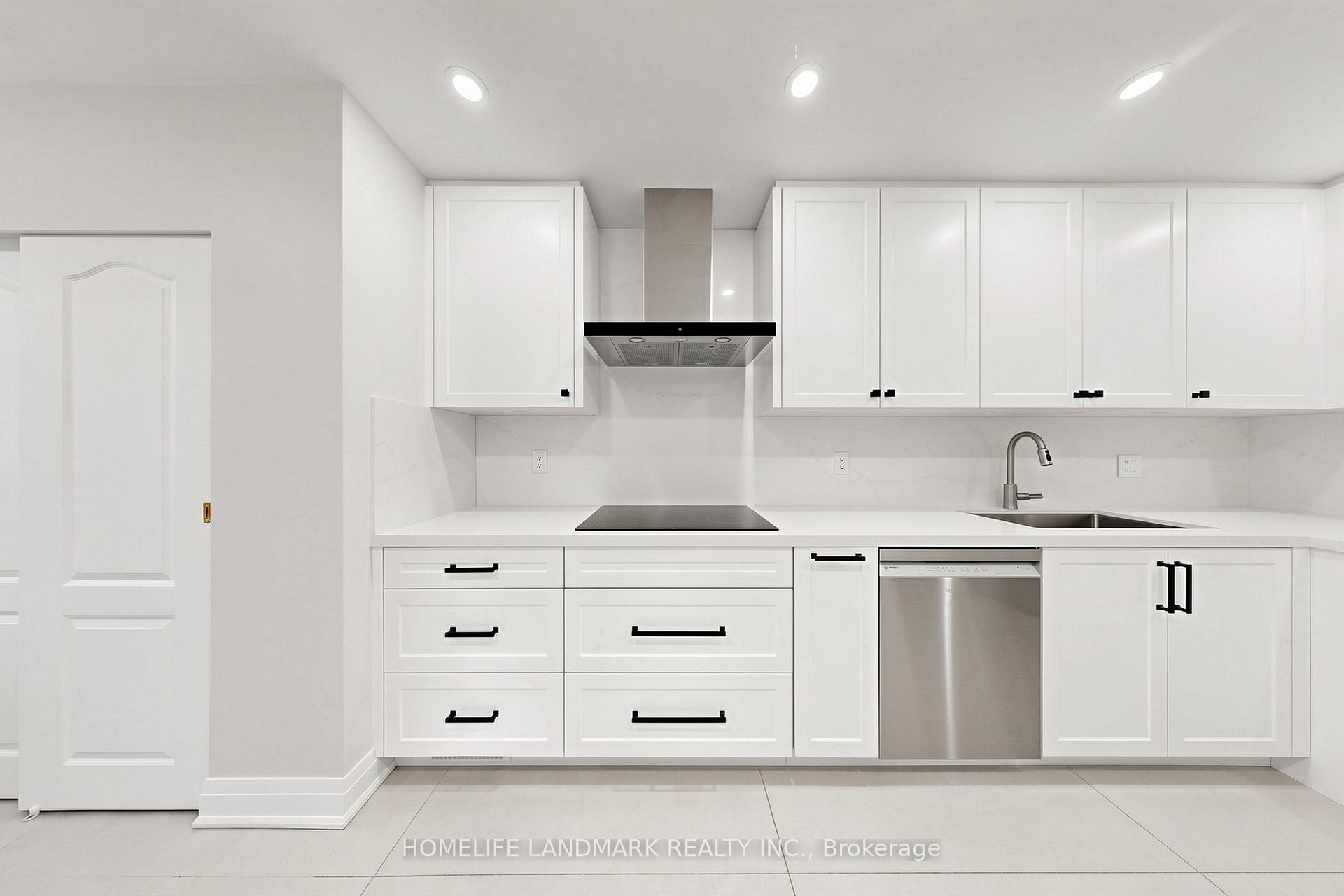 Photo 15 of 29 Dexter Boulevard, North York, Hillcrest Village — HOMEH