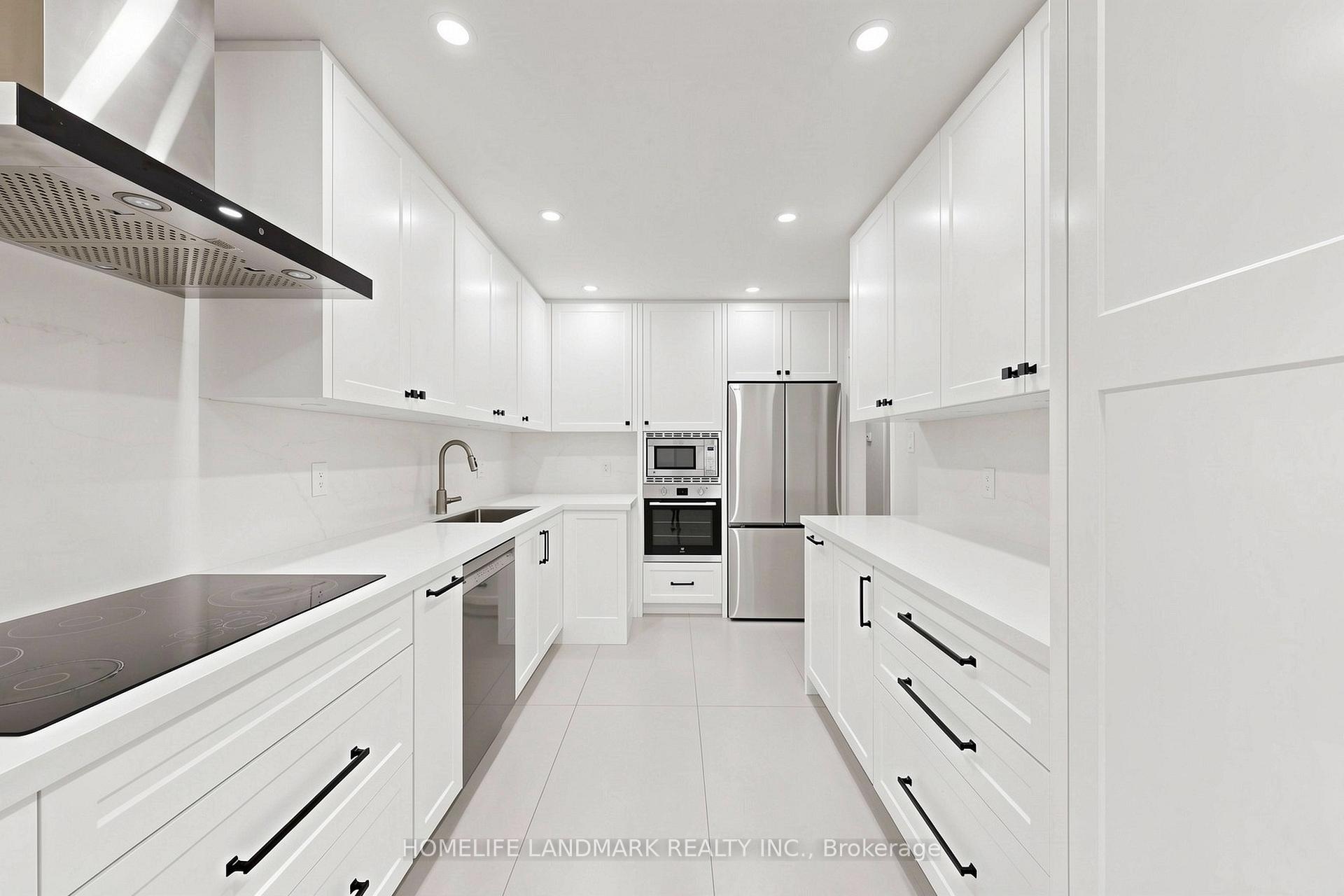 Photo 16 of 29 Dexter Boulevard, North York, Hillcrest Village — HOMEH