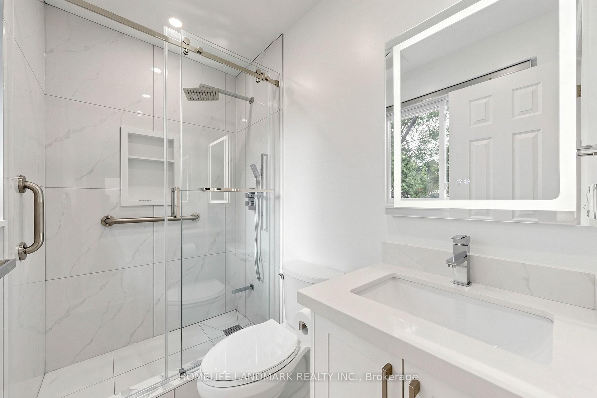 Photo 21 of 29 Dexter Boulevard, North York, Hillcrest Village — HOMEH