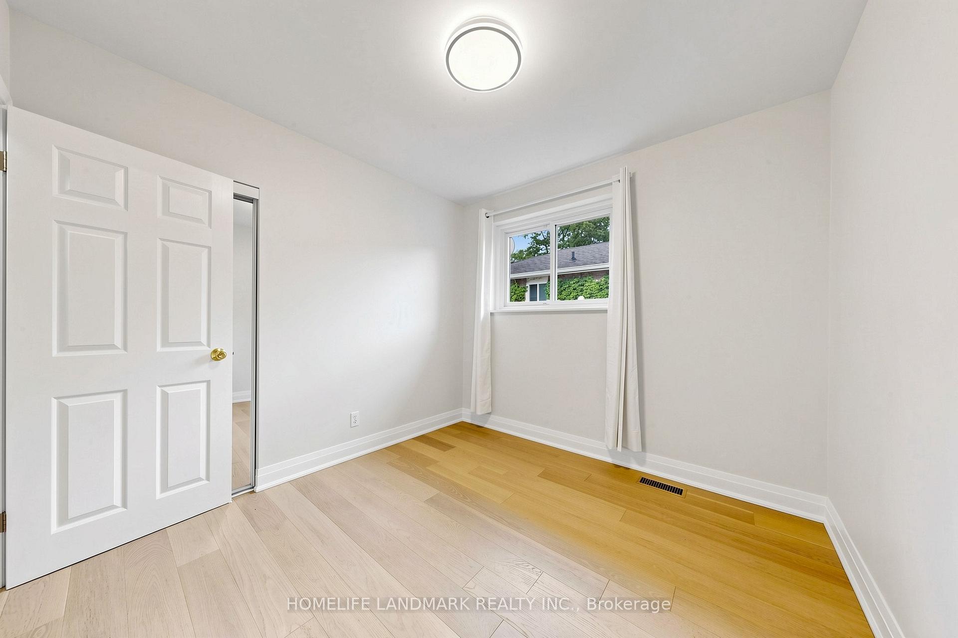 Photo 22 of 29 Dexter Boulevard, North York, Hillcrest Village — HOMEH