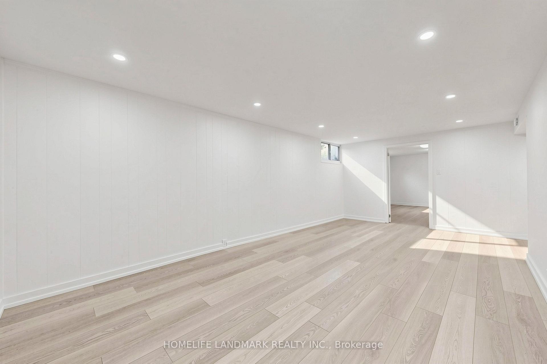 Photo 32 of 29 Dexter Boulevard, North York, Hillcrest Village — HOMEH
