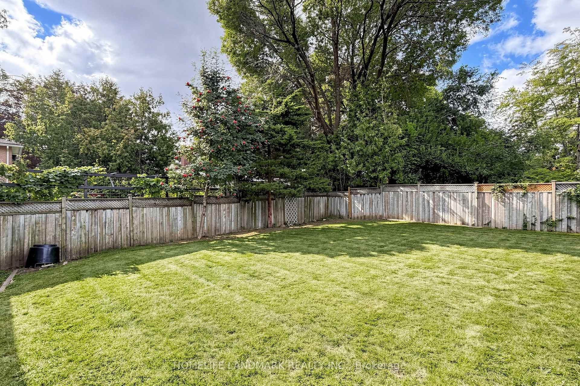 Photo 43 of 29 Dexter Boulevard, North York, Hillcrest Village — HOMEH