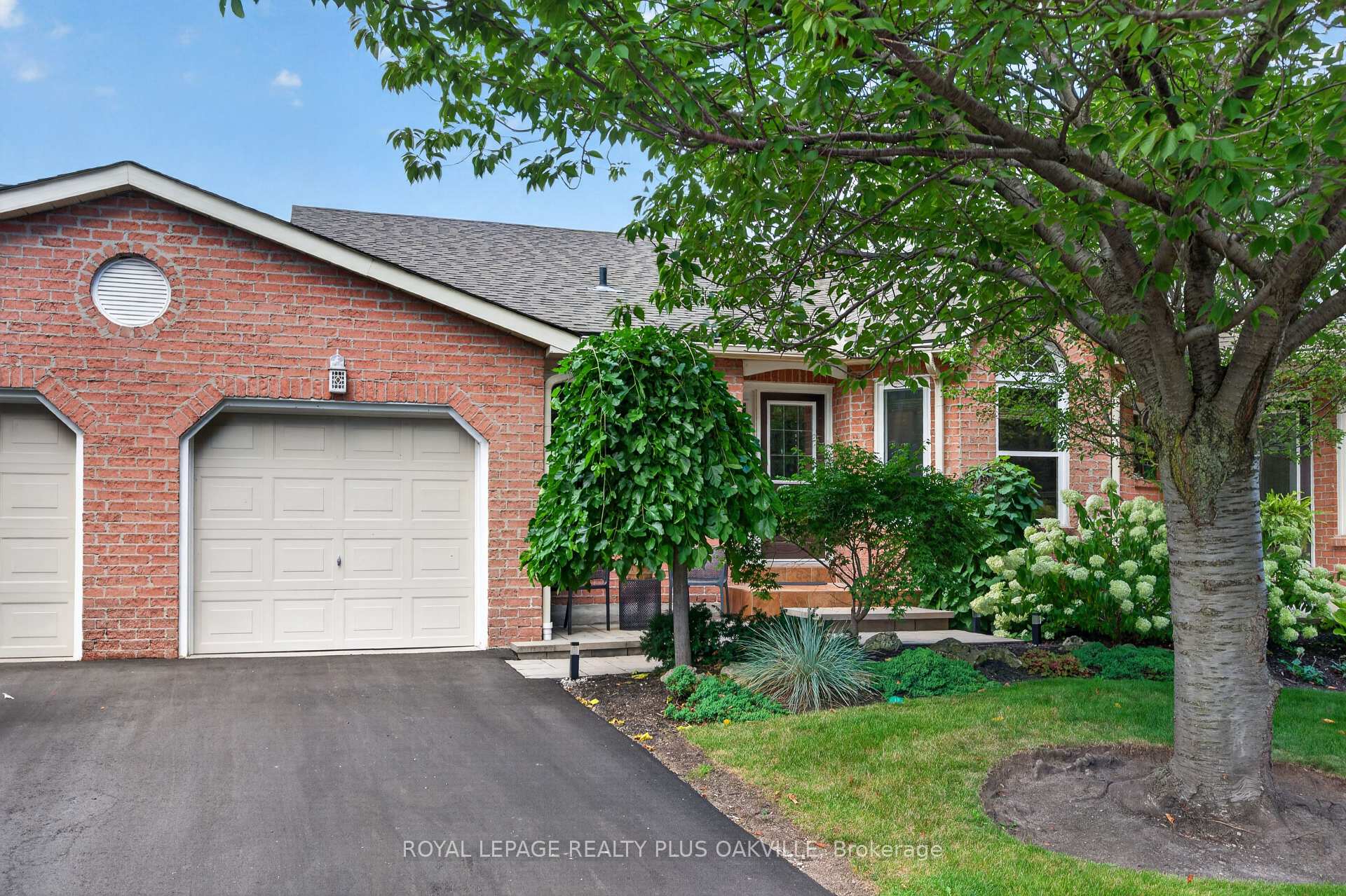 Photo 1 of Unit 53, 5255 Lakeshore Road, Burlington, Appleby — HOMEH