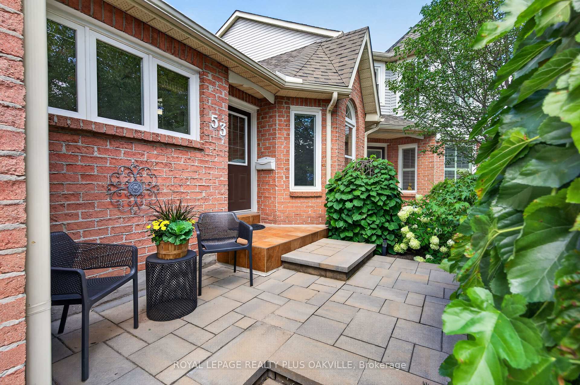 Photo 2 of Unit 53, 5255 Lakeshore Road, Burlington, Appleby — HOMEH