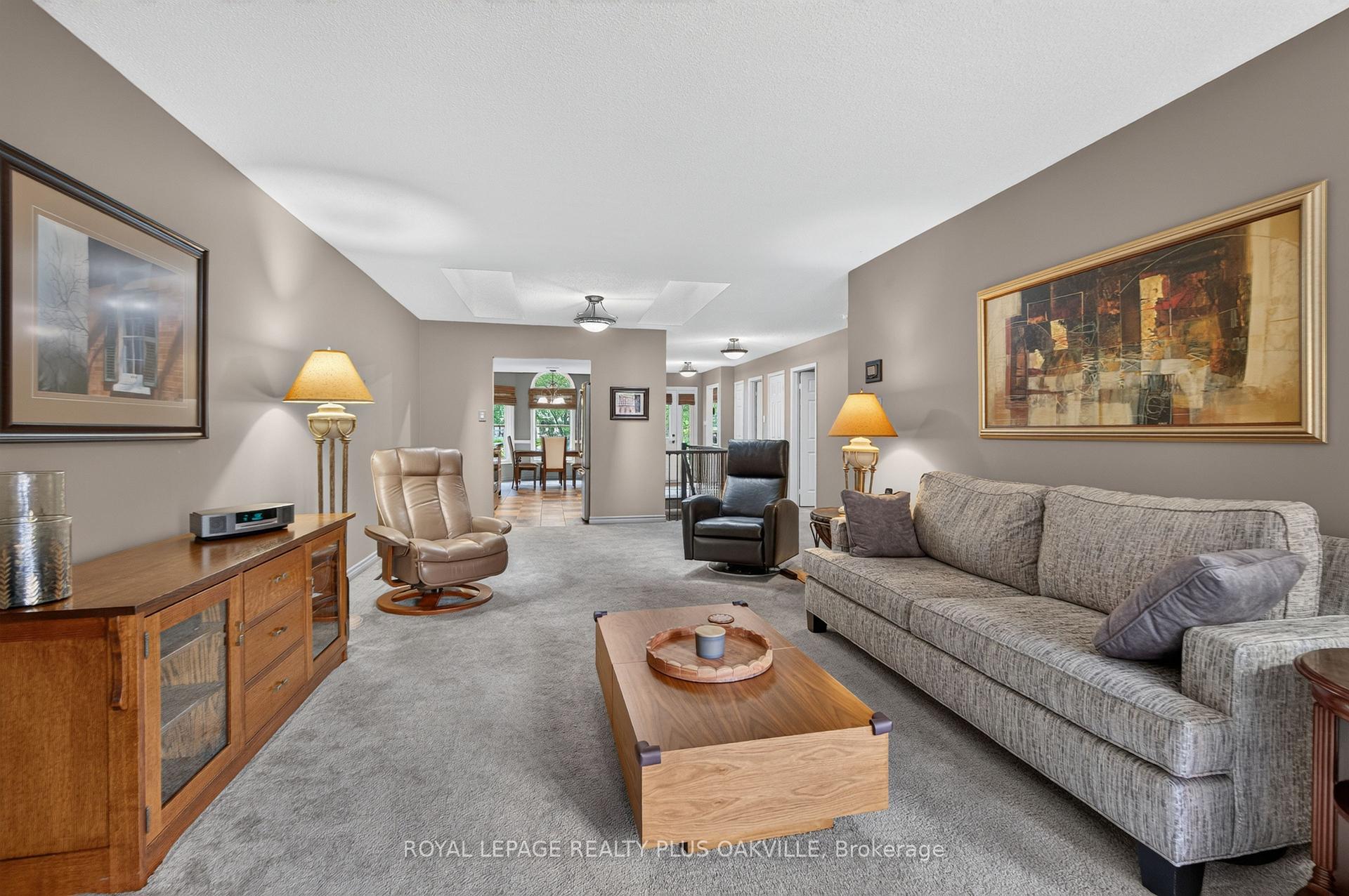 Photo 5 of Unit 53, 5255 Lakeshore Road, Burlington, Appleby — HOMEH