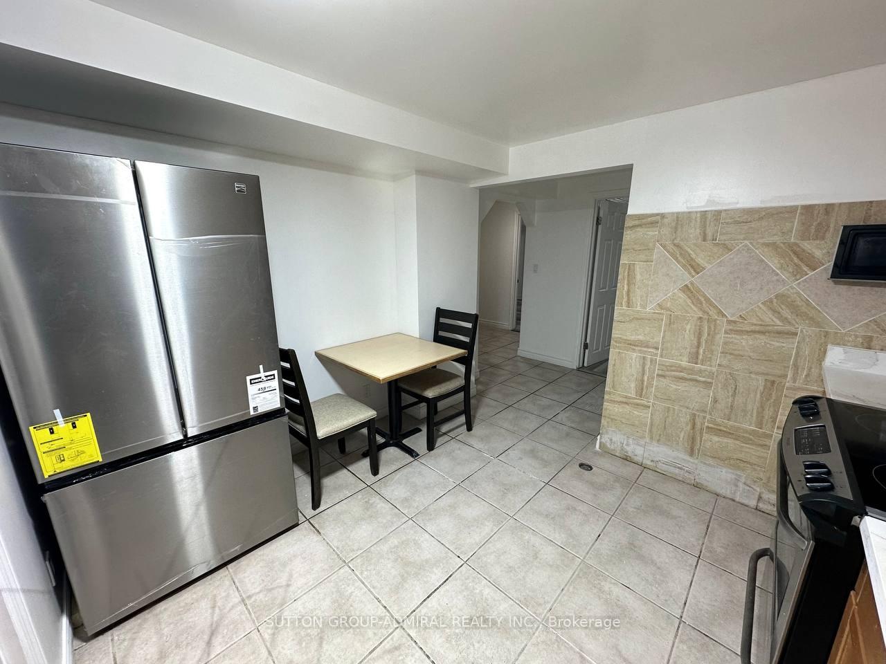 Photo 3 of Unit Bsmt, 16 Fairty Drive, Markham, Middlefield — HOMEH