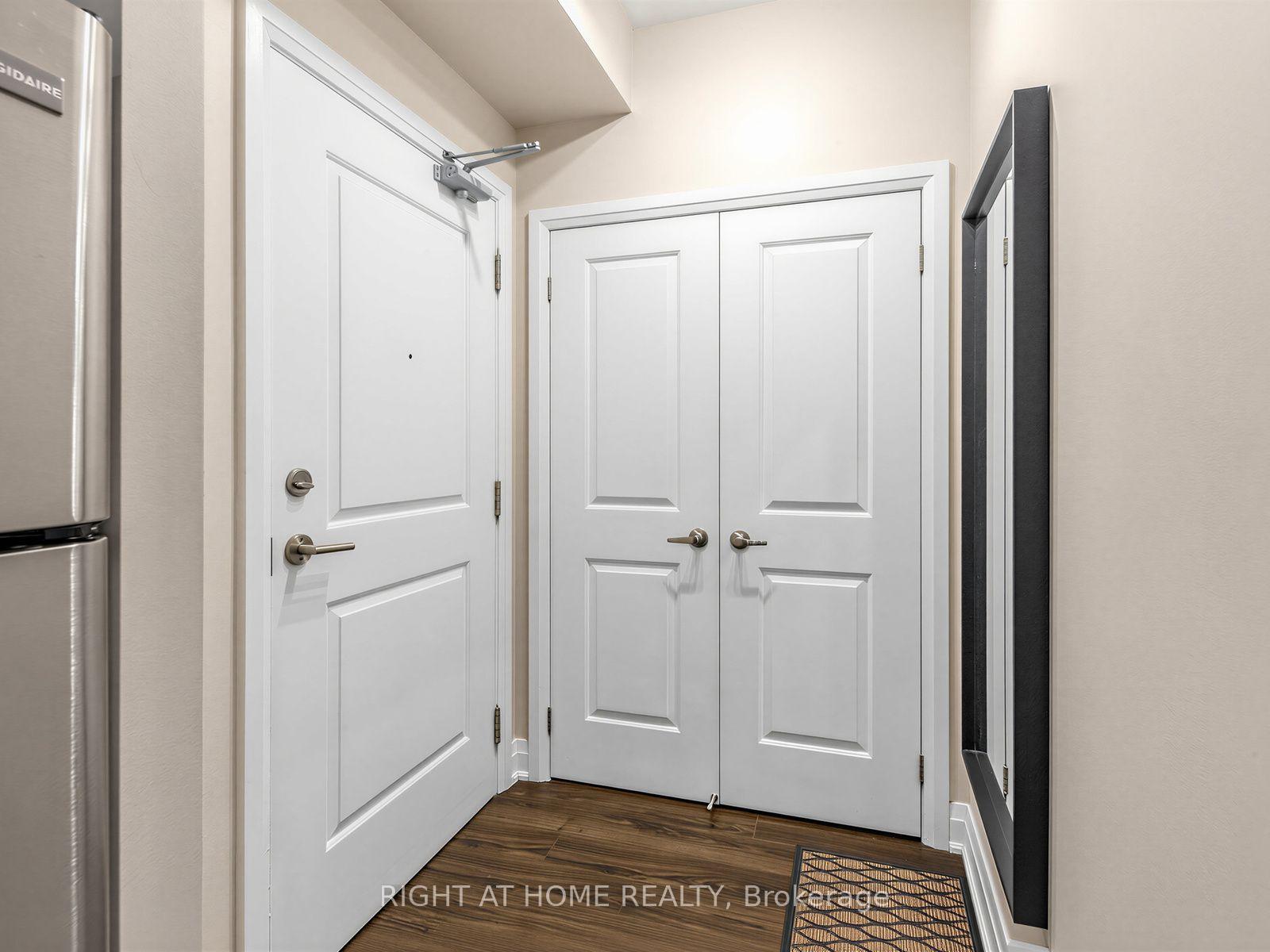 Photo 2 of Unit 808, 24 Woodstream Boulevard, Vaughan, Vaughan Grove — HOMEH