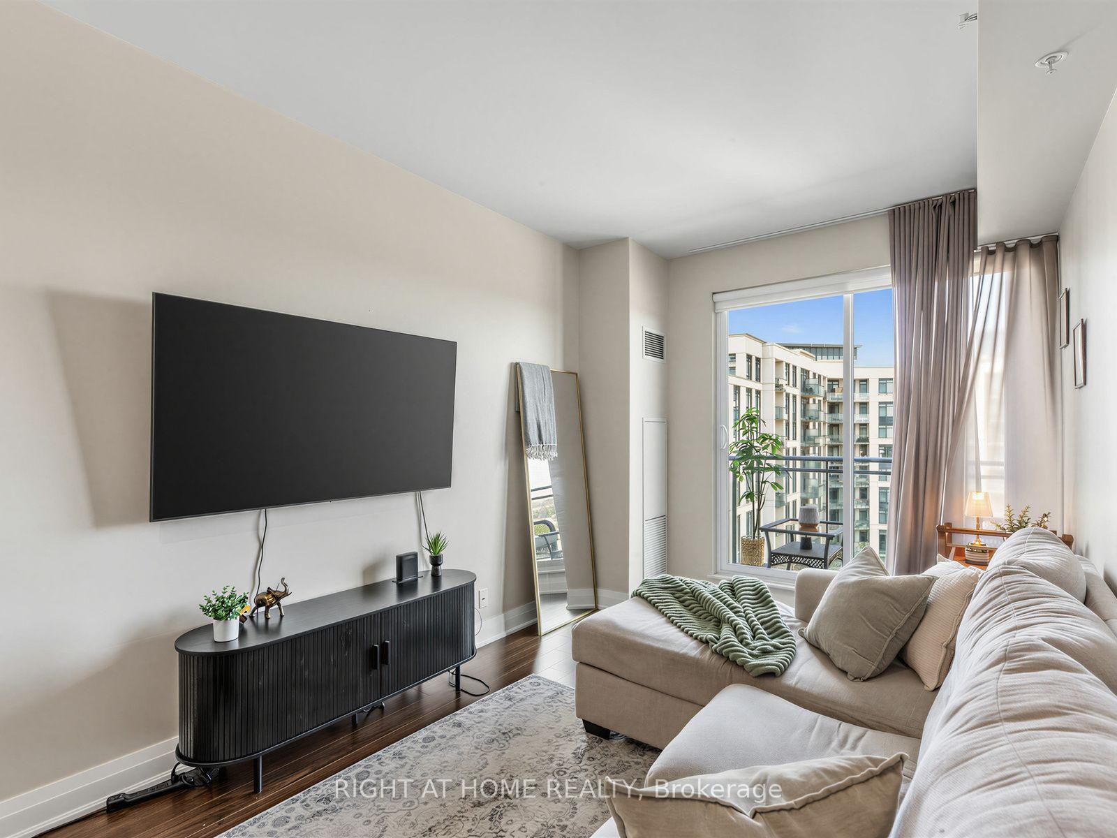Photo 13 of Unit 808, 24 Woodstream Boulevard, Vaughan, Vaughan Grove — HOMEH