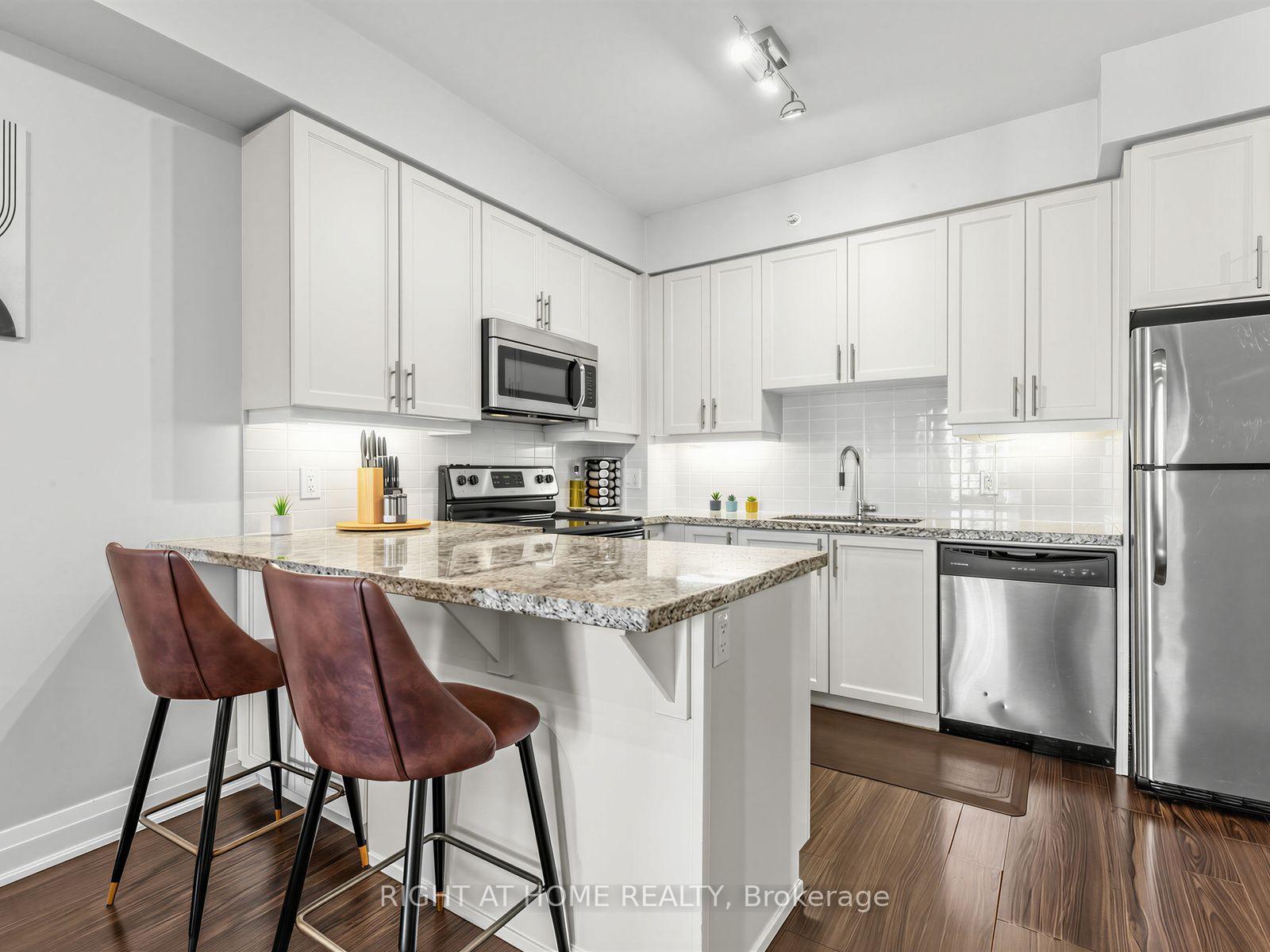 Photo 5 of Unit 808, 24 Woodstream Boulevard, Vaughan, Vaughan Grove — HOMEH