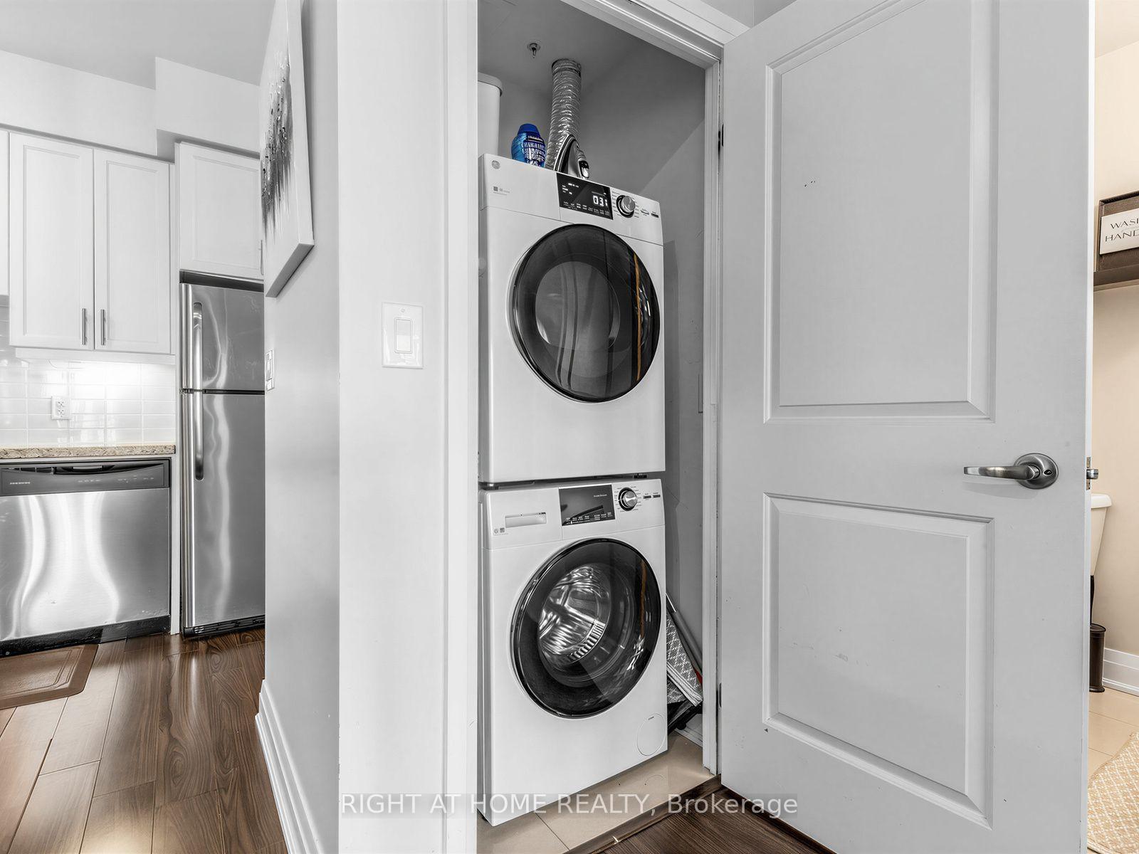 Photo 24 of Unit 808, 24 Woodstream Boulevard, Vaughan, Vaughan Grove — HOMEH
