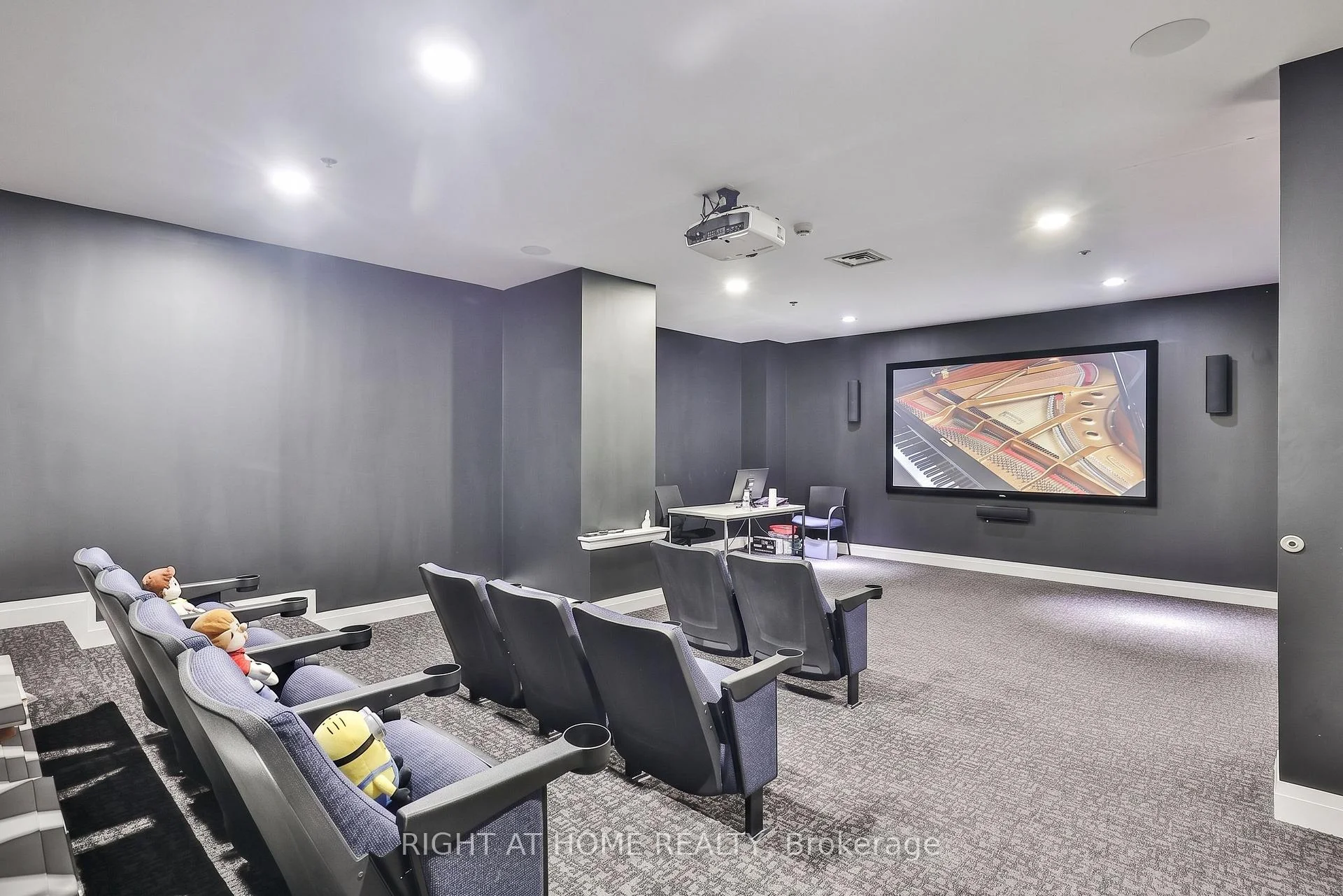 Photo 38 of Unit 808, 24 Woodstream Boulevard, Vaughan, Vaughan Grove — HOMEH