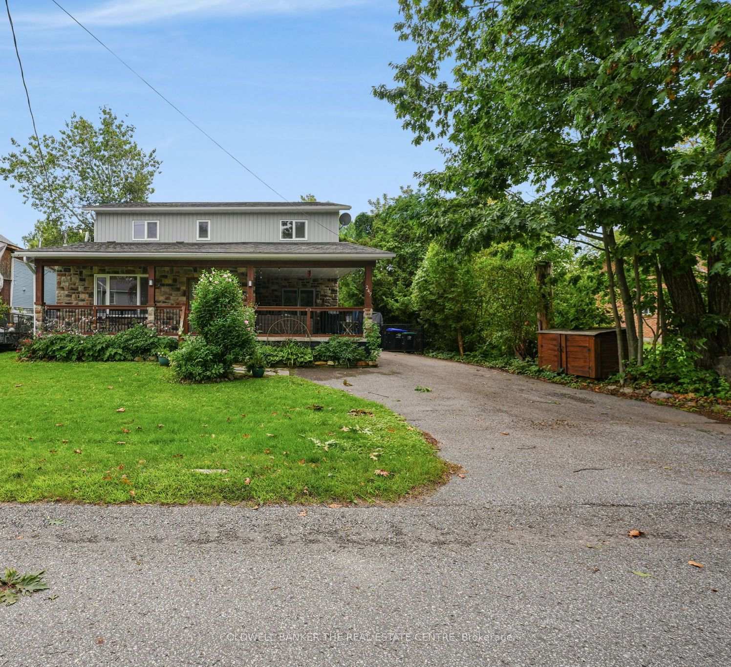 Front of 247 Poplar Avenue