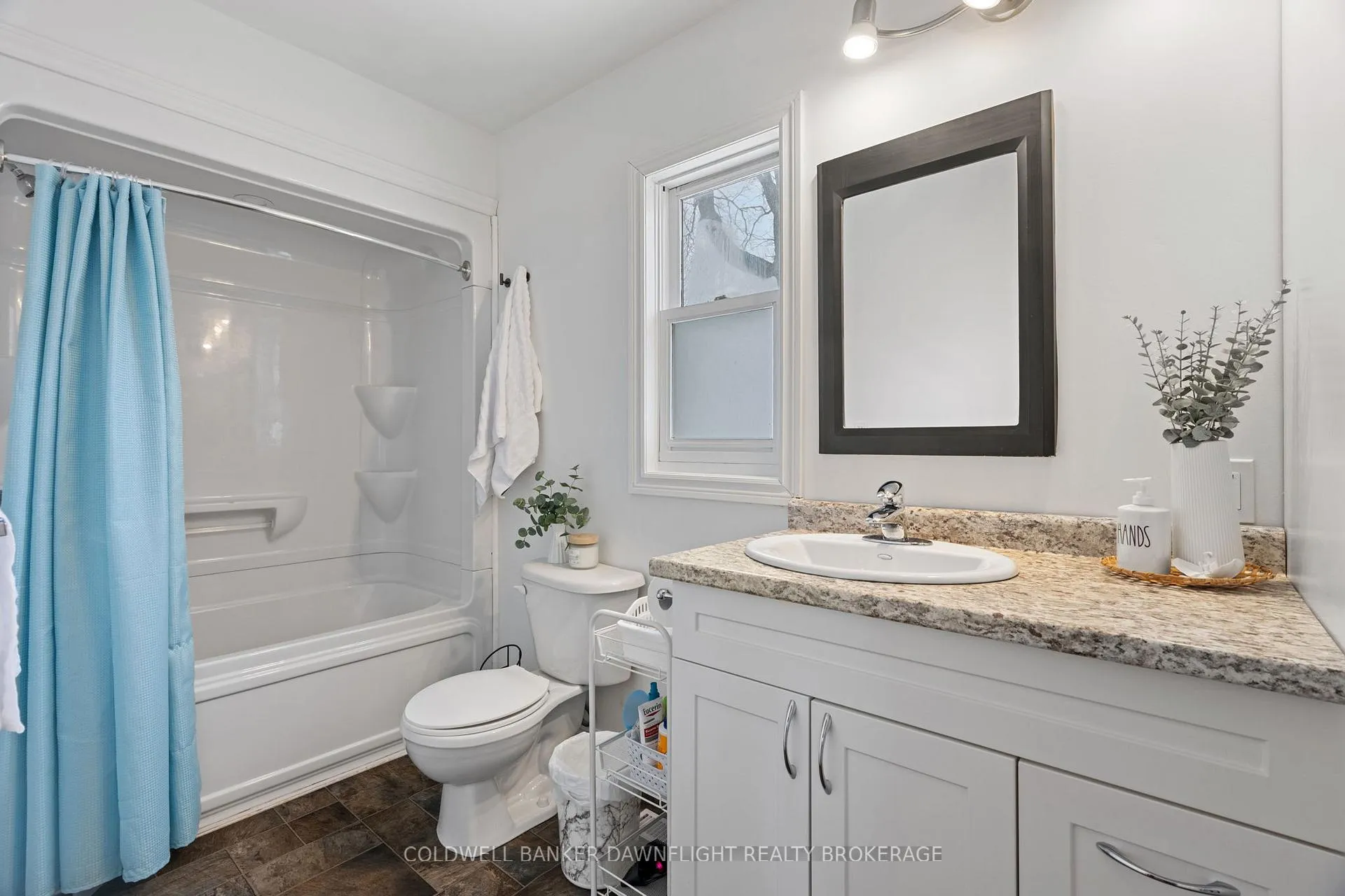 Photo 17 of 237 Huron Street W, South Huron, Exeter — HOMEH