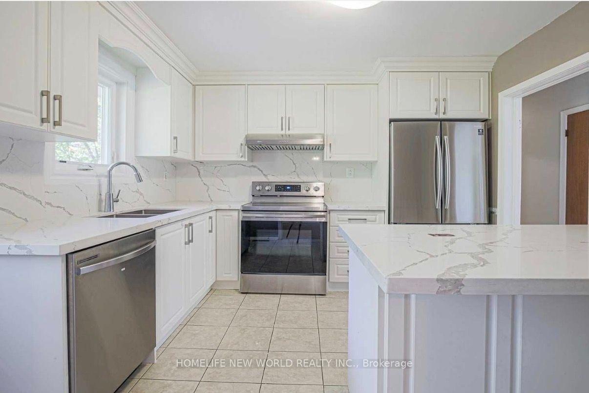 Photo 6 of 23 Chase Road, North York, Bayview Village — HOMEH