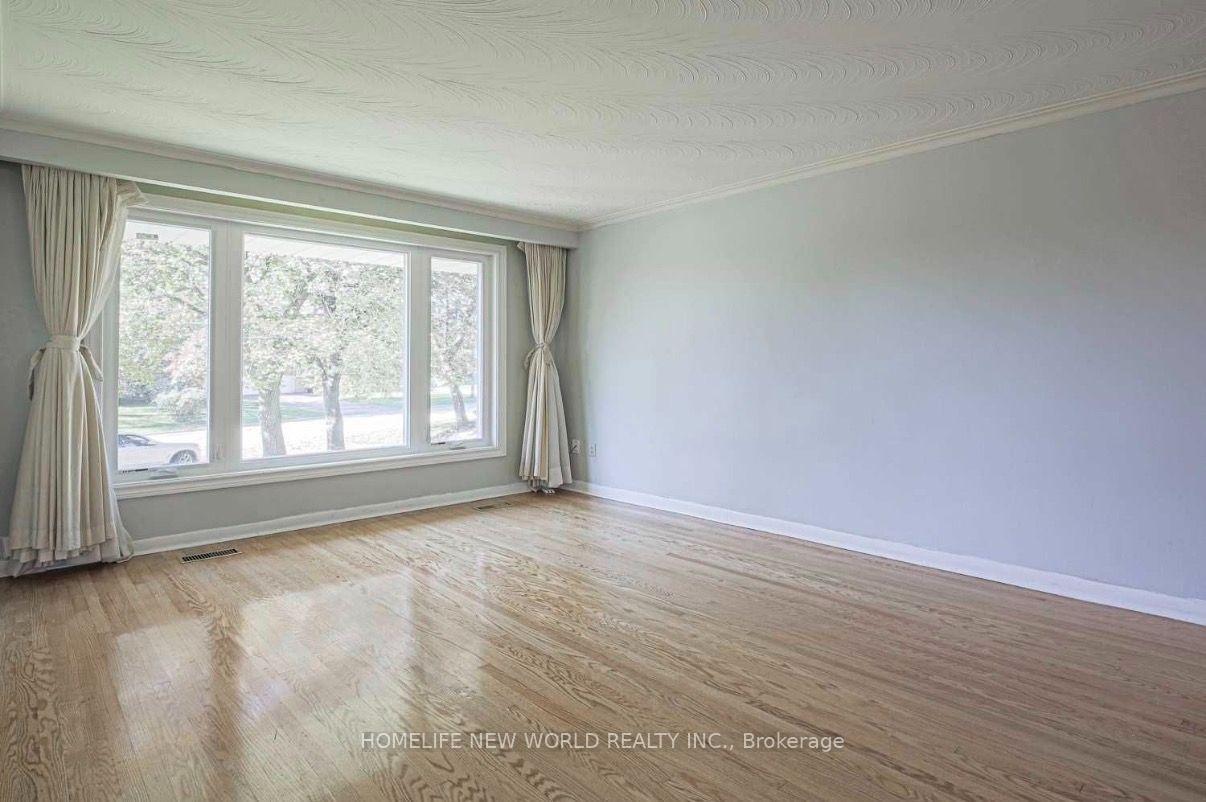 Photo 14 of 23 Chase Road, North York, Bayview Village — HOMEH