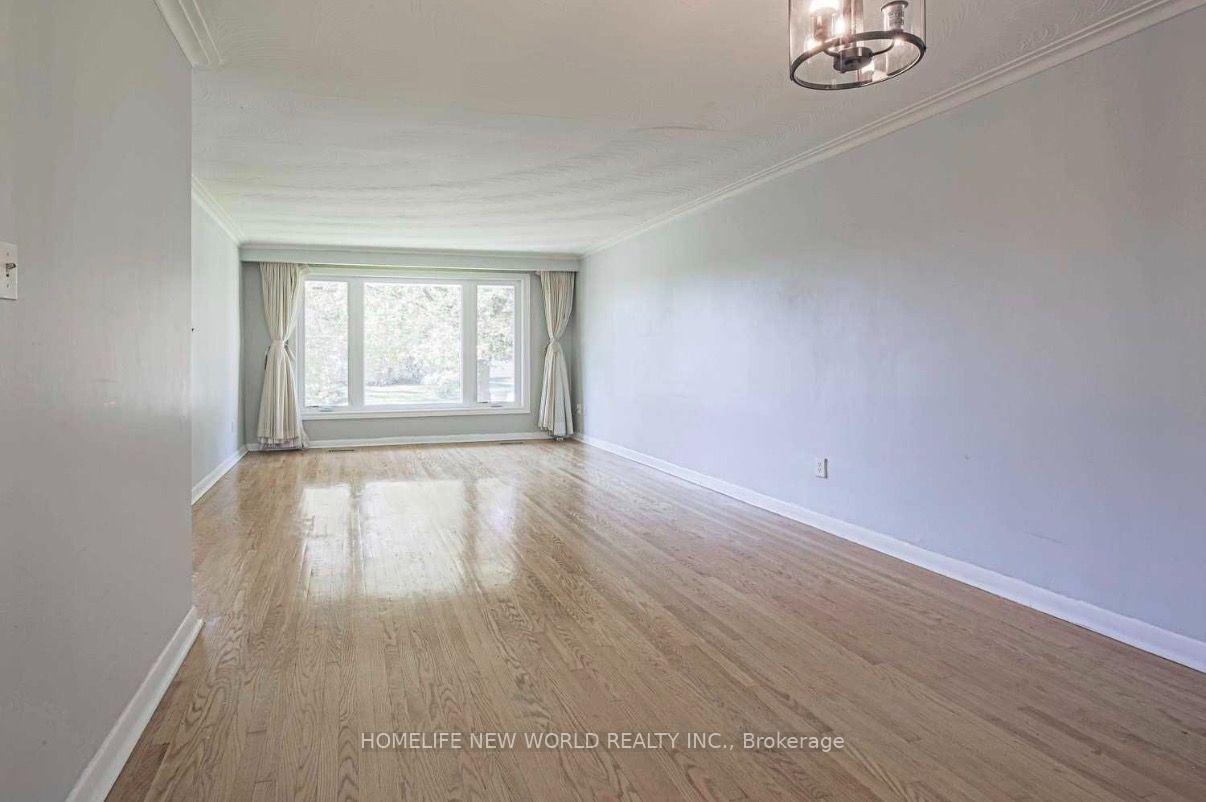 Photo 15 of 23 Chase Road, North York, Bayview Village — HOMEH