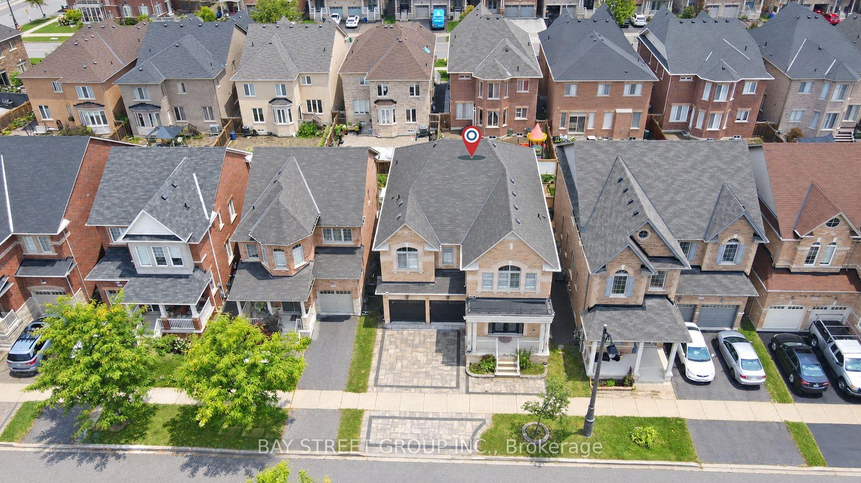Photo 3 of 56 Busch Avenue, Markham, Berczy — HOMEH
