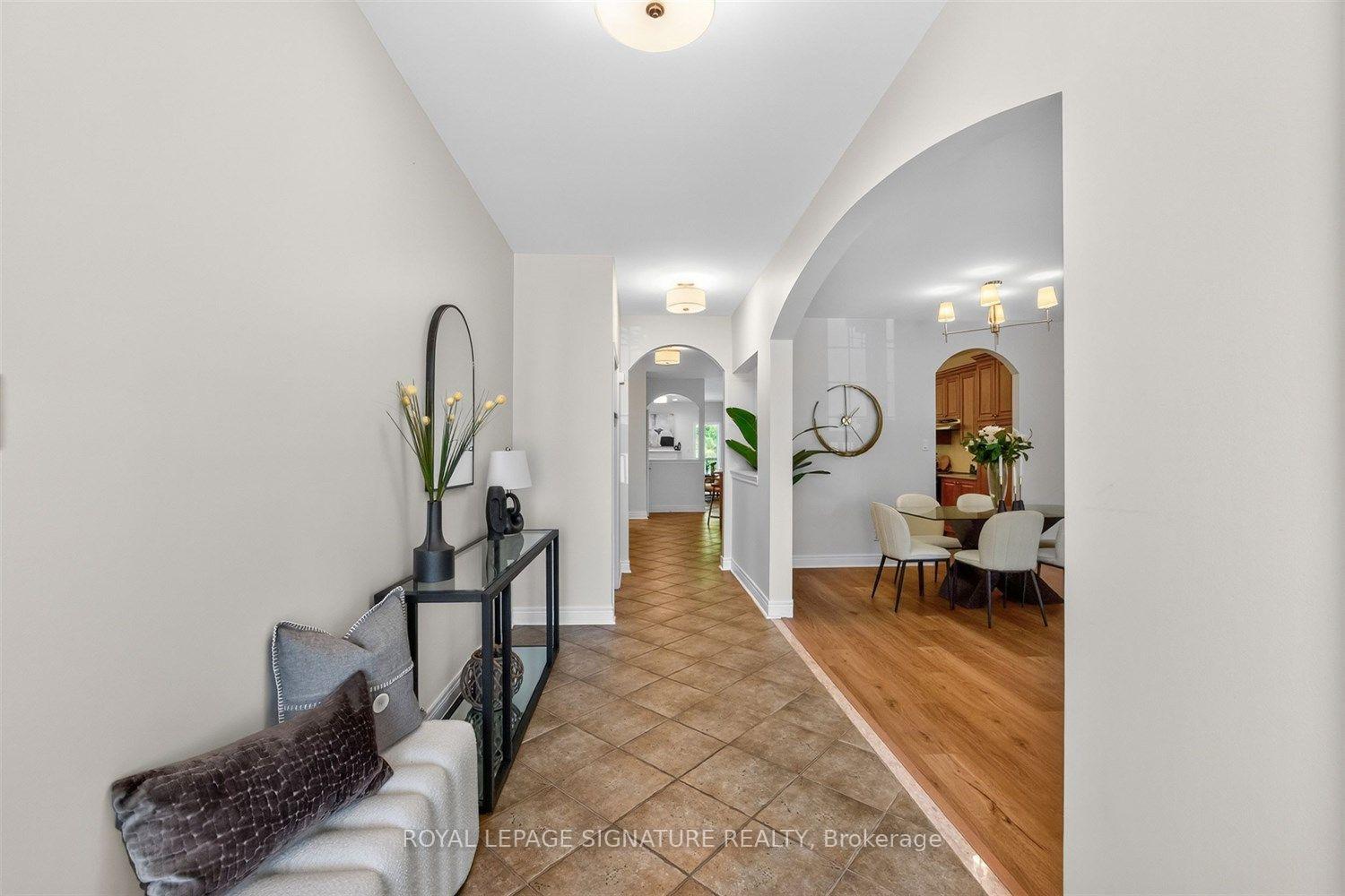 Photo 6 of 10 Purt Court, Barrie, Bayshore — HOMEH