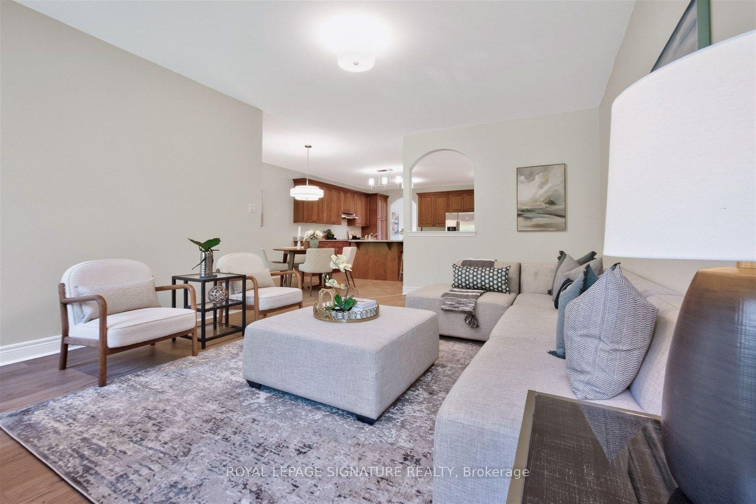 Photo 37 of 10 Purt Court, Barrie, Bayshore — HOMEH