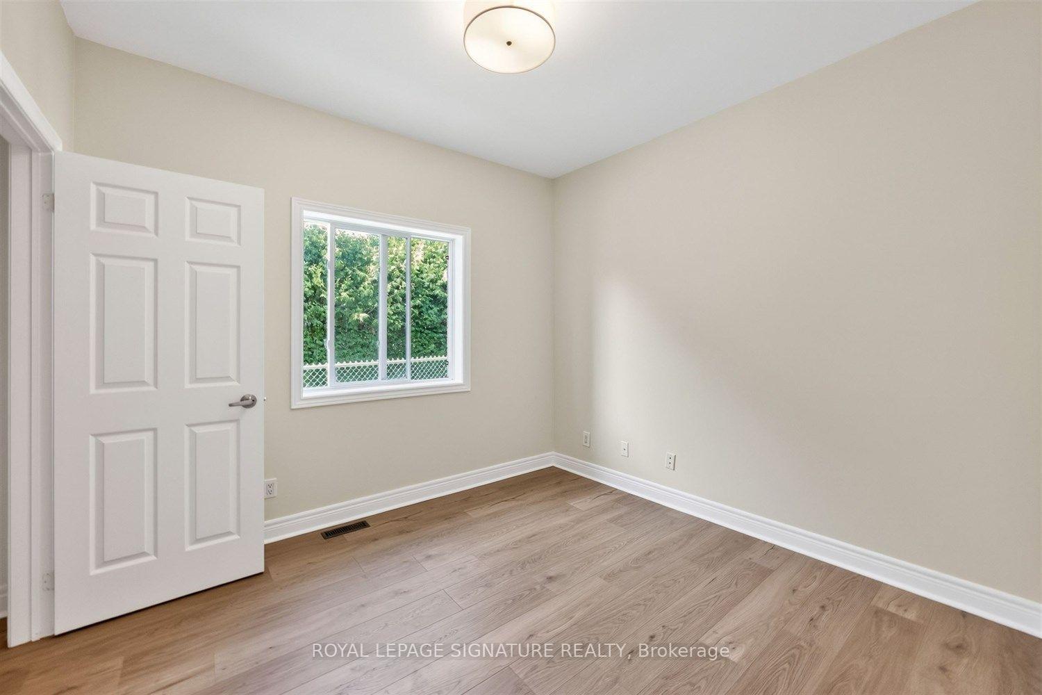 Photo 53 of 10 Purt Court, Barrie, Bayshore — HOMEH