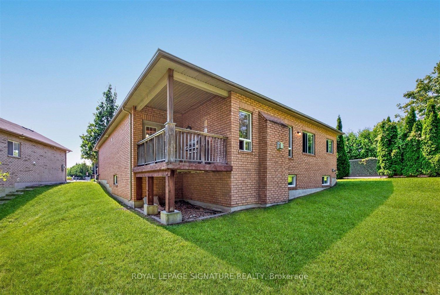 Photo 72 of 10 Purt Court, Barrie, Bayshore — HOMEH