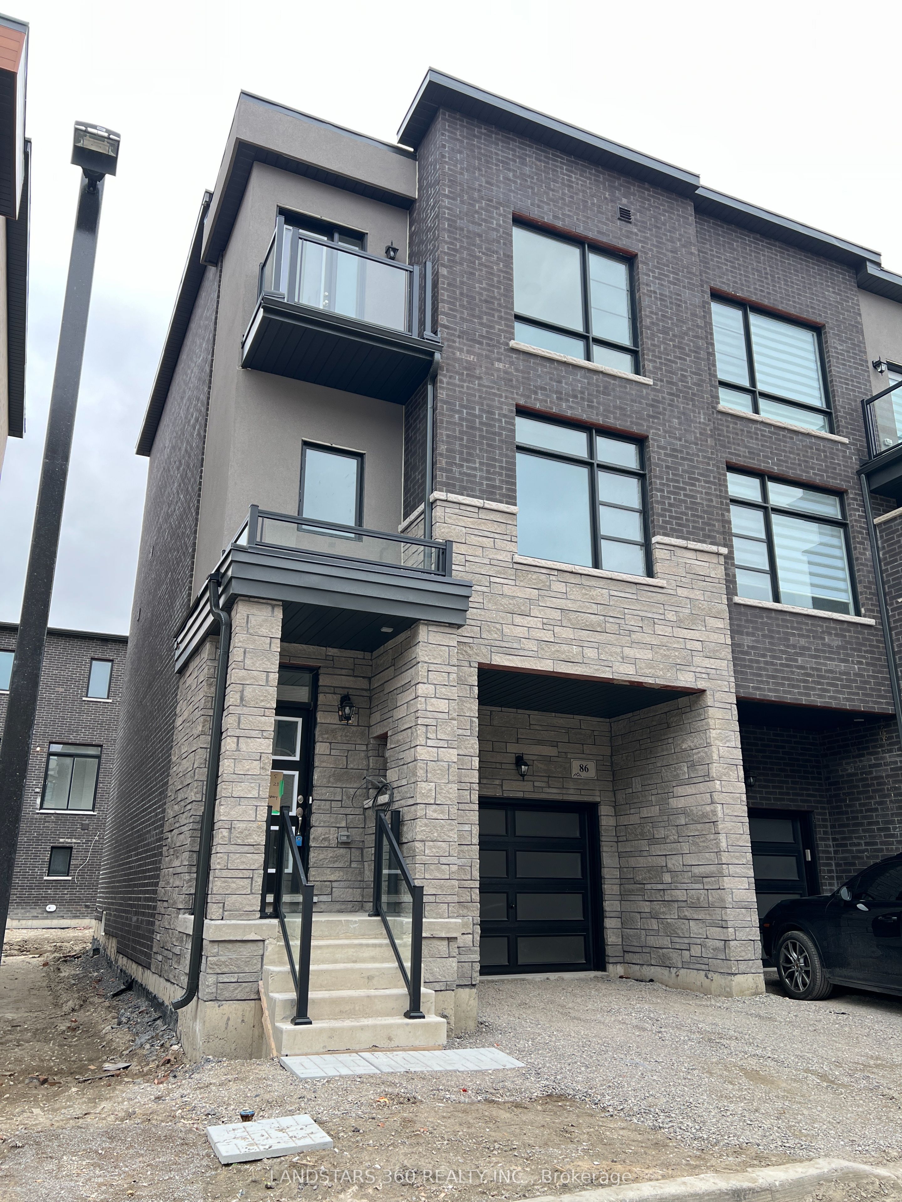 Photo 1 of 86 Inverary Crescent, Vaughan, Elder Mills — HOMEH