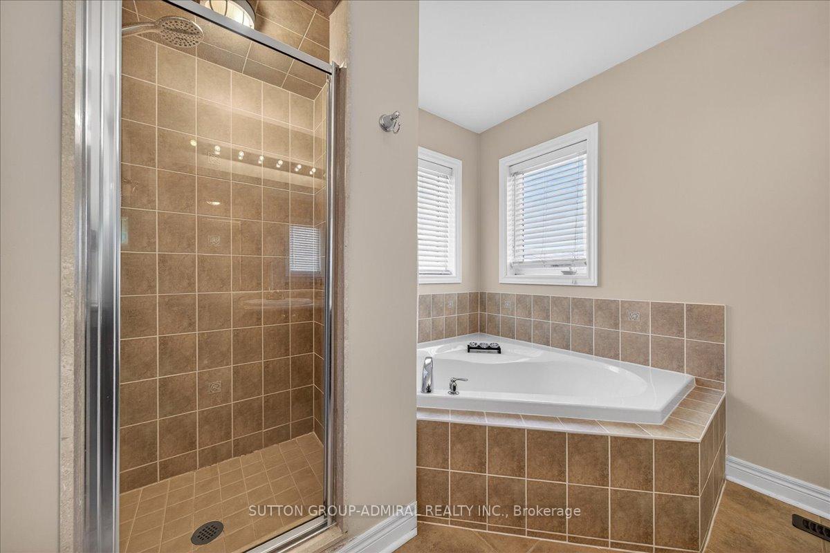 Photo 17 of 6 White Crescent, Barrie, Holly — HOMEH