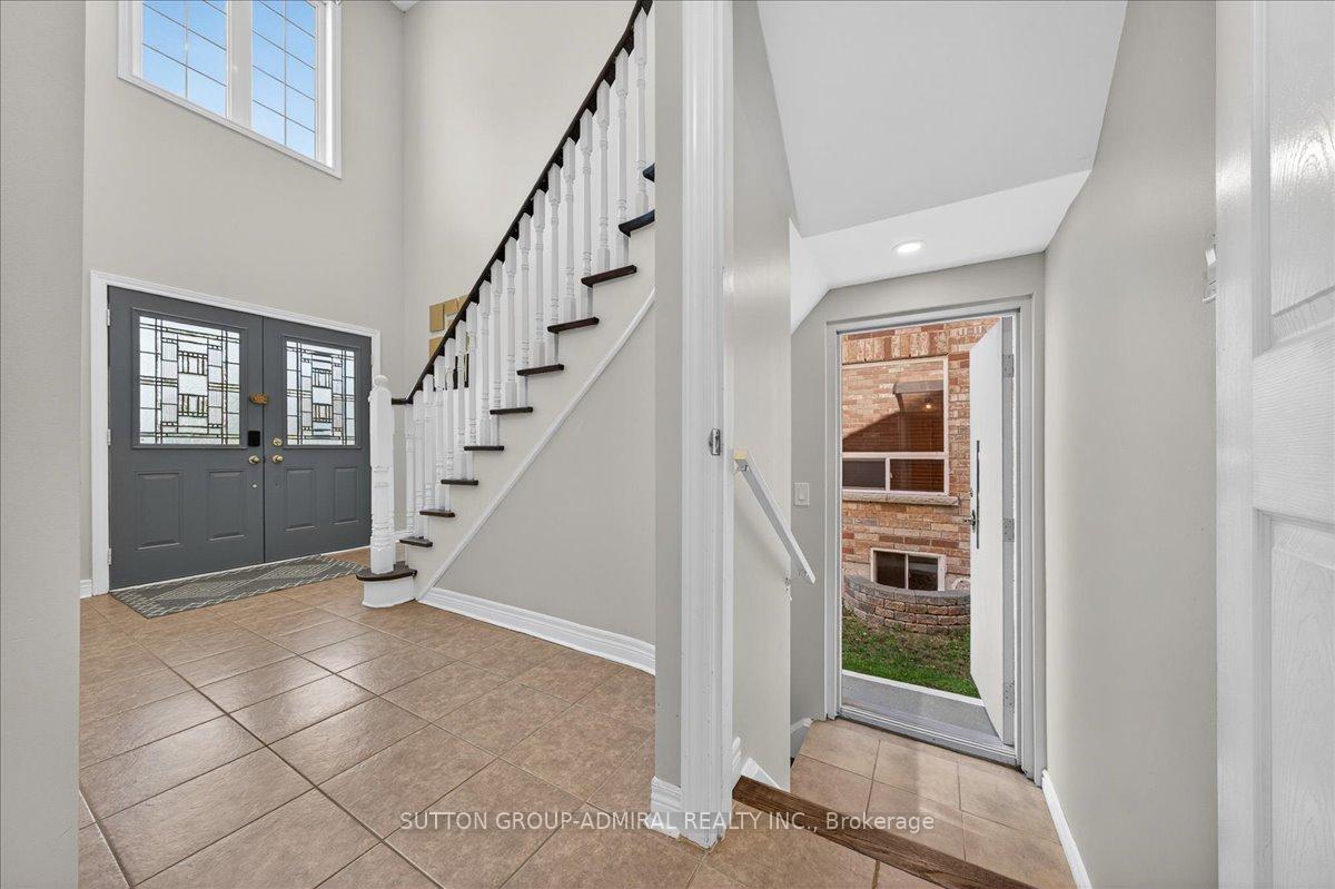 Photo 22 of 6 White Crescent, Barrie, Holly — HOMEH