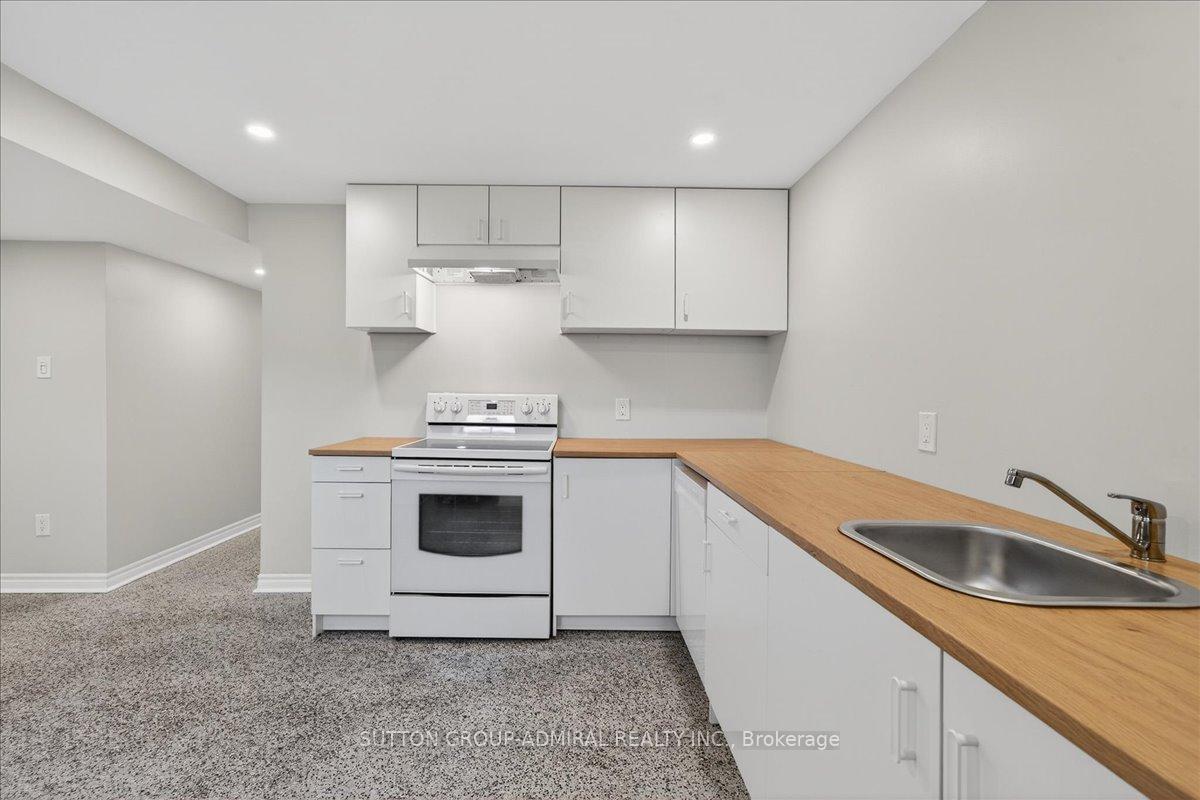 Photo 25 of 6 White Crescent, Barrie, Holly — HOMEH