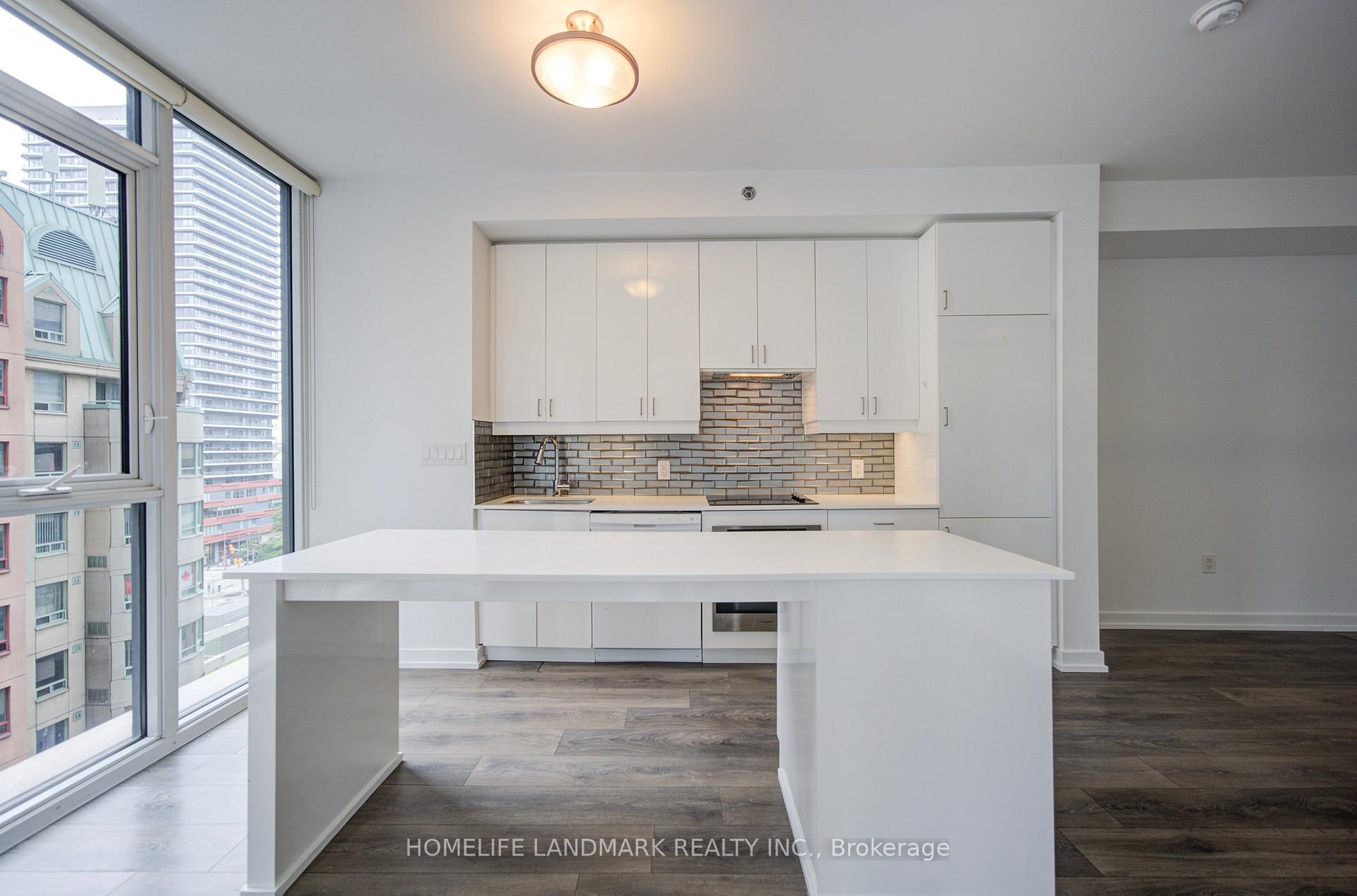 Photo 16 of Unit 803, 426 University Avenue, Toronto, Kensington-Chinatown — HOMEH