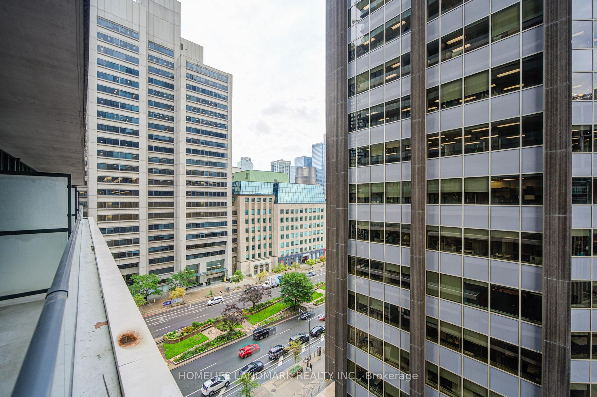 Photo 36 of Unit 803, 426 University Avenue, Toronto, Kensington-Chinatown — HOMEH