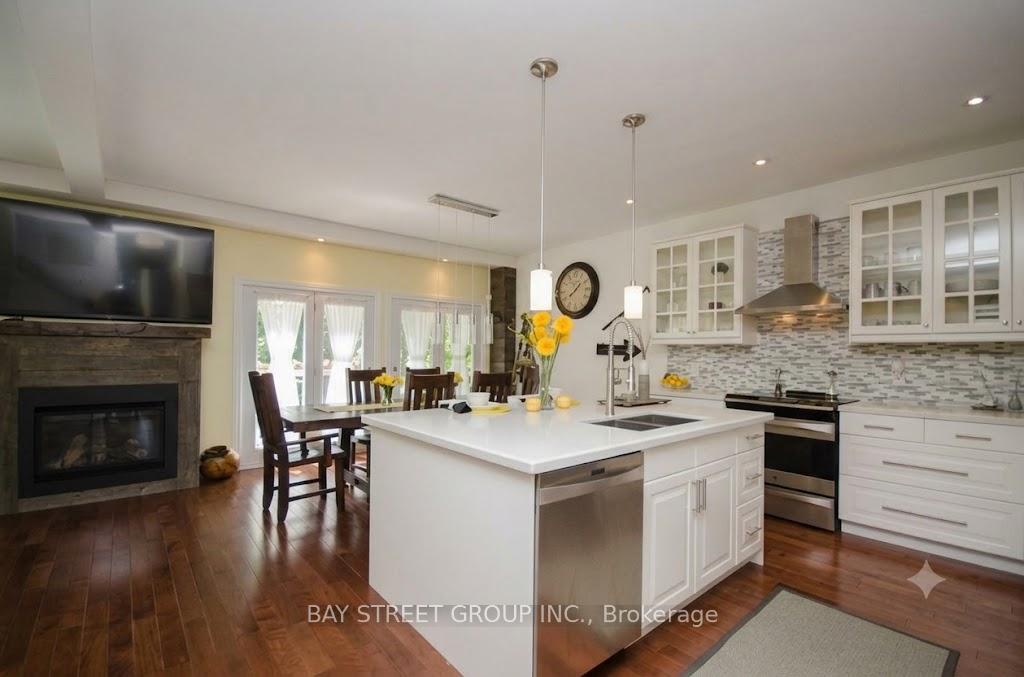 Photo 4 of 133 Riveredge Drive, Georgina, Keswick North — HOMEH