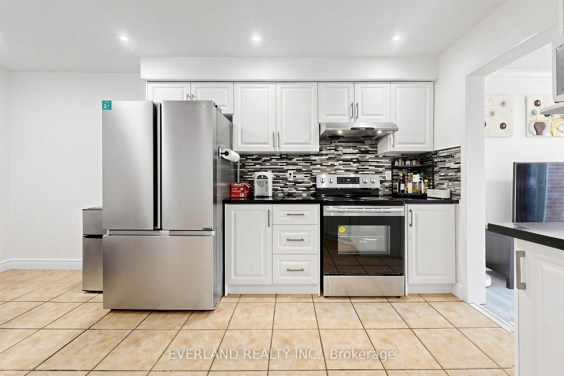Photo 7 of 5588 Highbank Road, Mississauga, Central Erin Mills — HOMEH