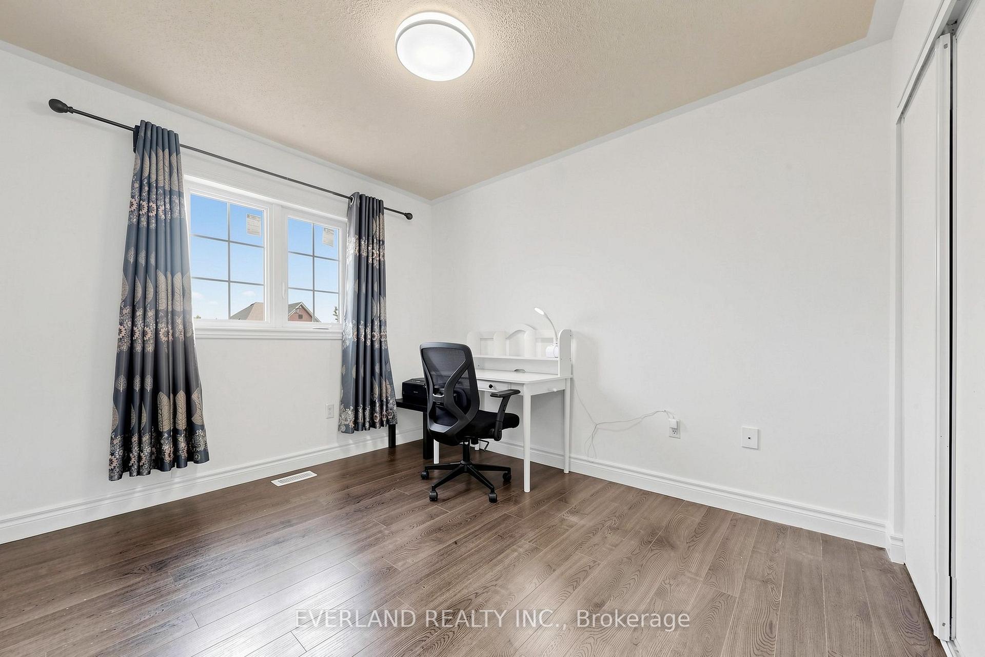 Photo 14 of 5588 Highbank Road, Mississauga, Central Erin Mills — HOMEH