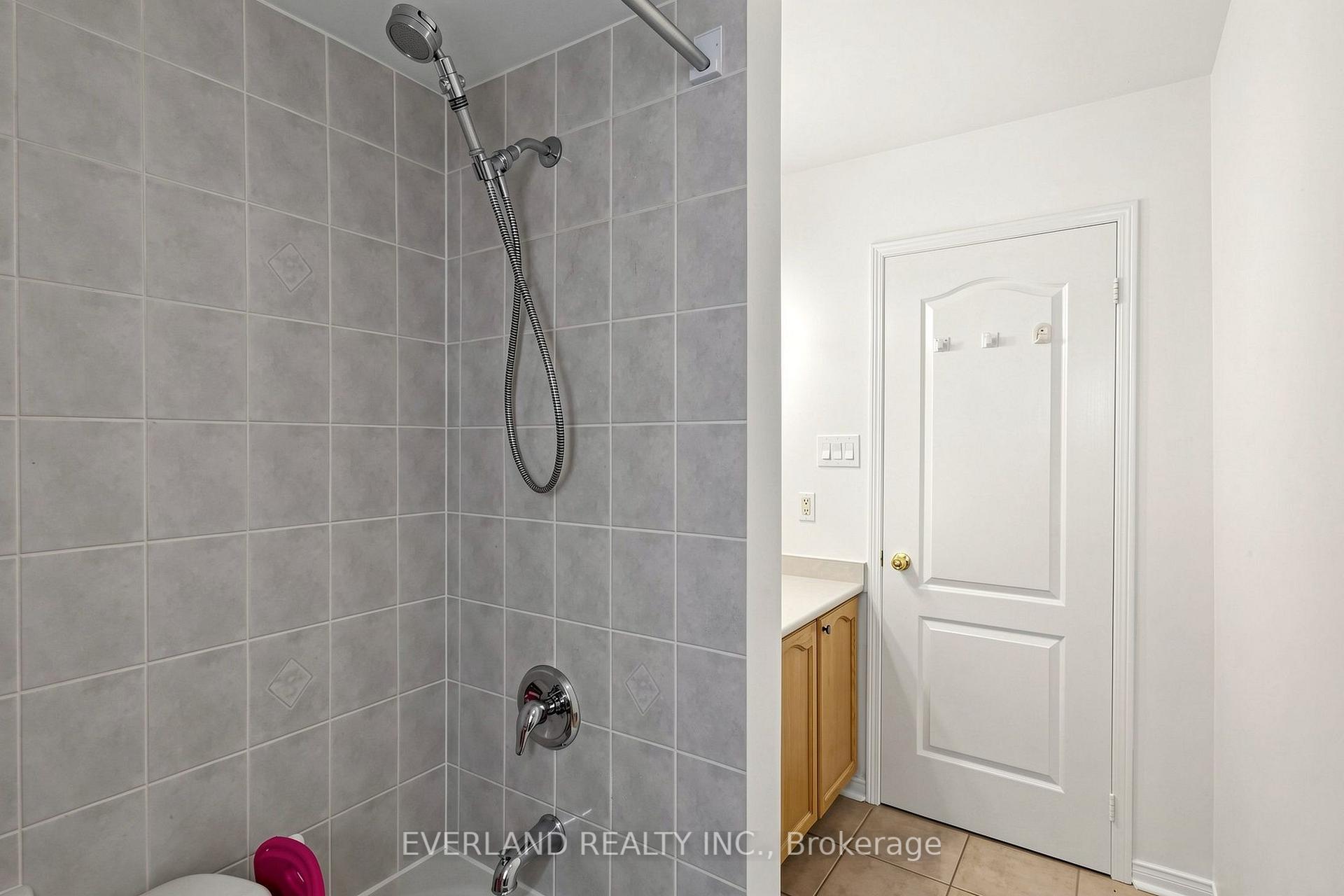 Photo 17 of 5588 Highbank Road, Mississauga, Central Erin Mills — HOMEH