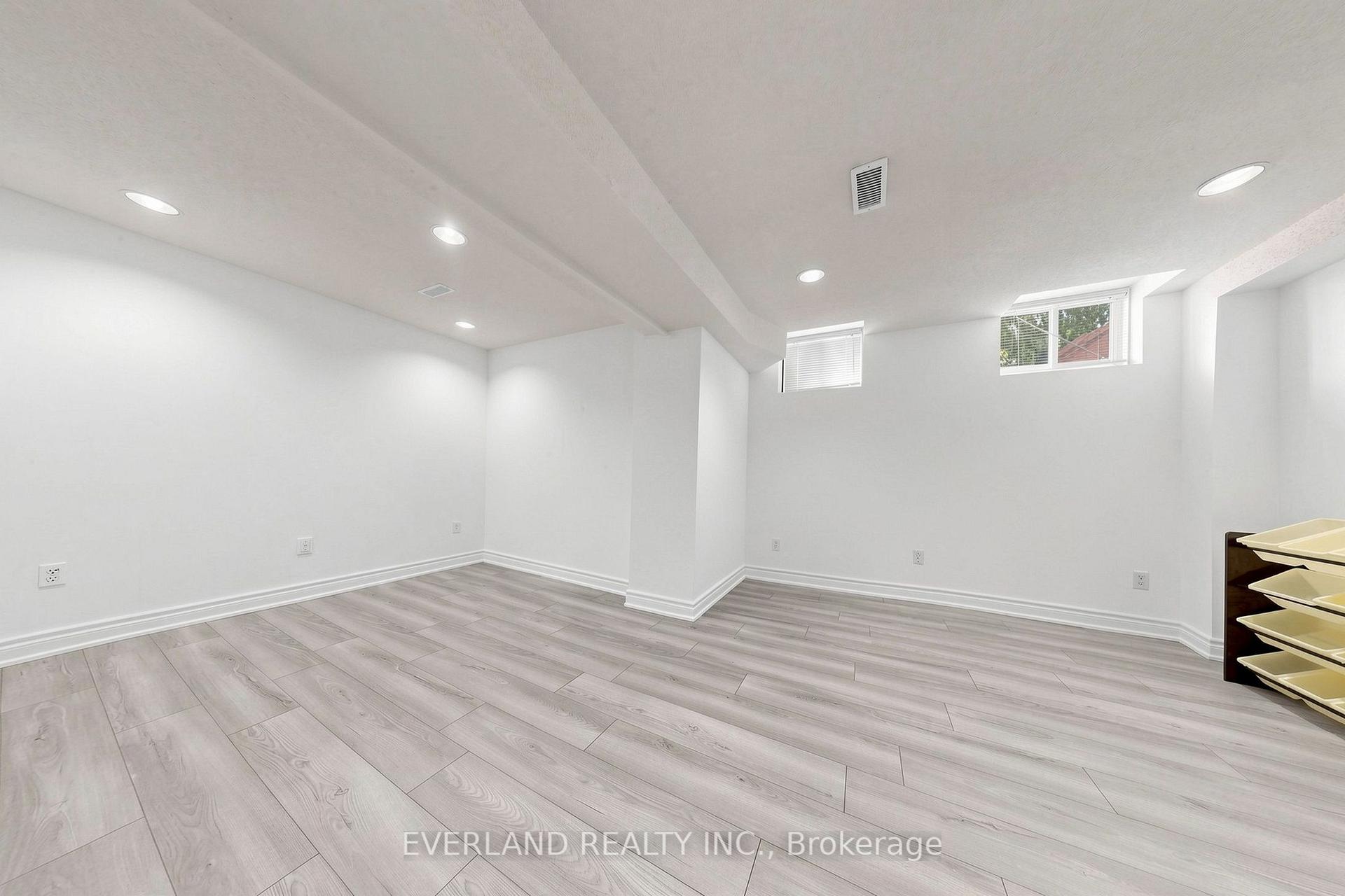 Photo 18 of 5588 Highbank Road, Mississauga, Central Erin Mills — HOMEH