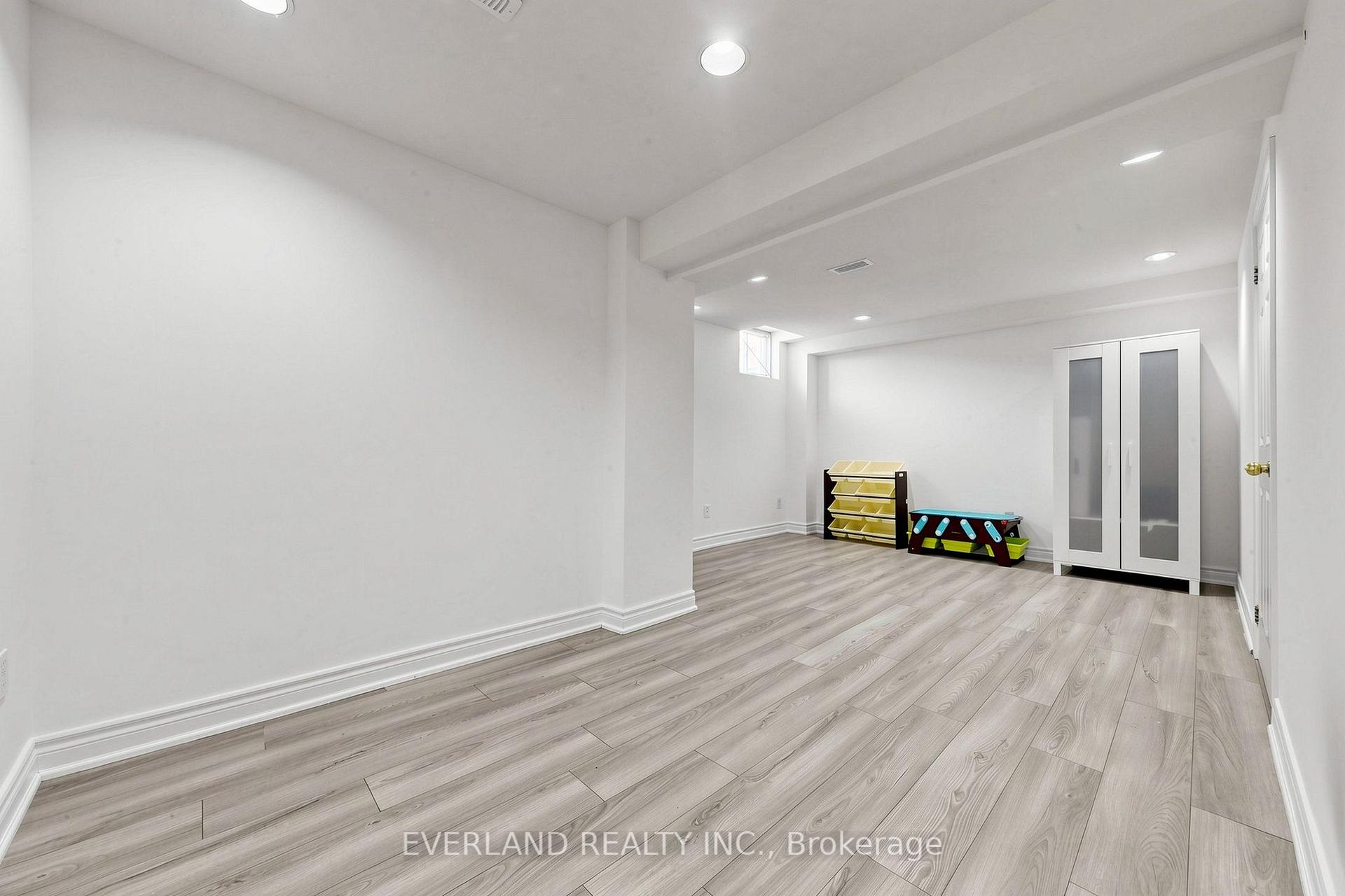 Photo 19 of 5588 Highbank Road, Mississauga, Central Erin Mills — HOMEH