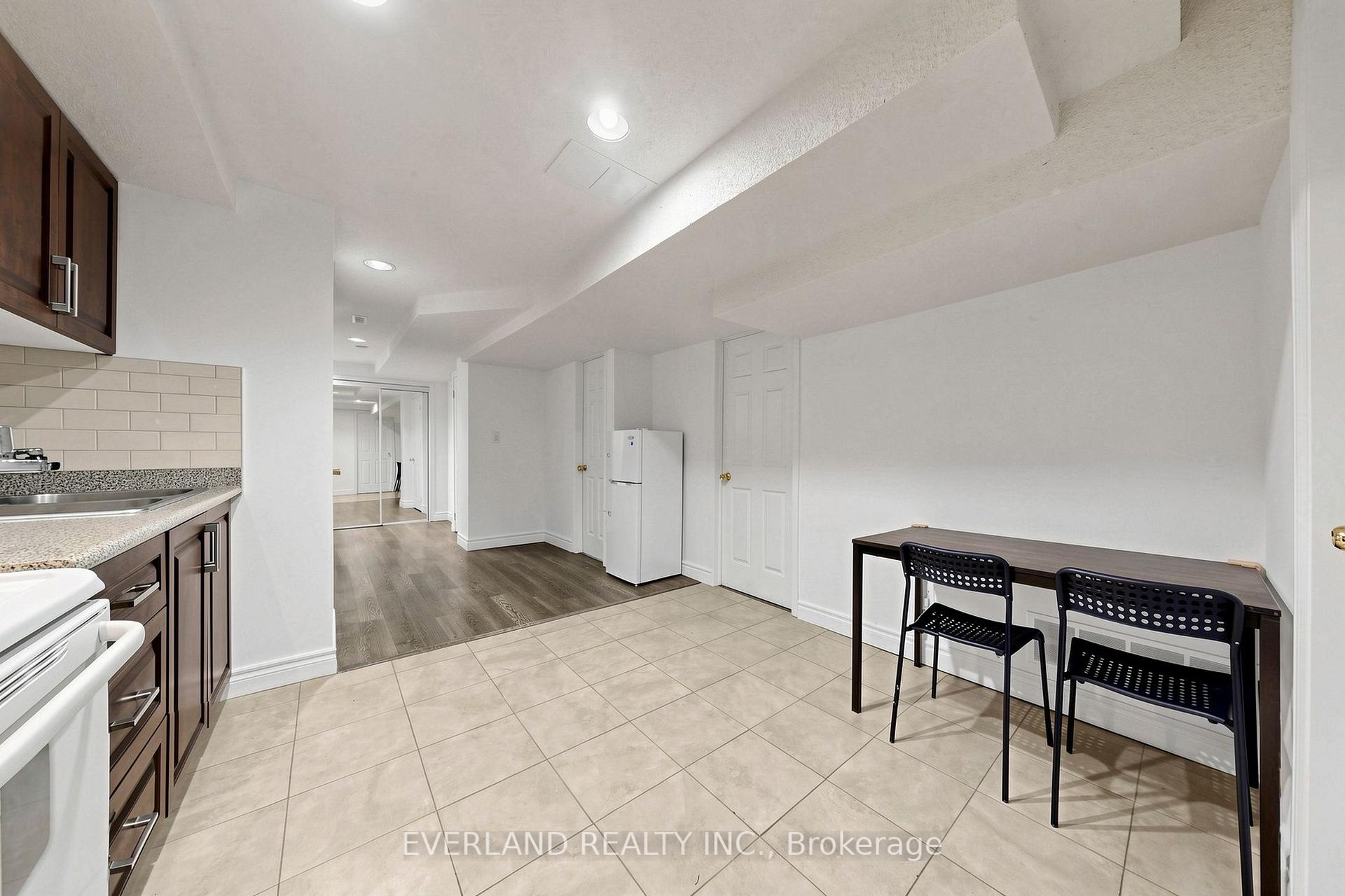Photo 22 of 5588 Highbank Road, Mississauga, Central Erin Mills — HOMEH