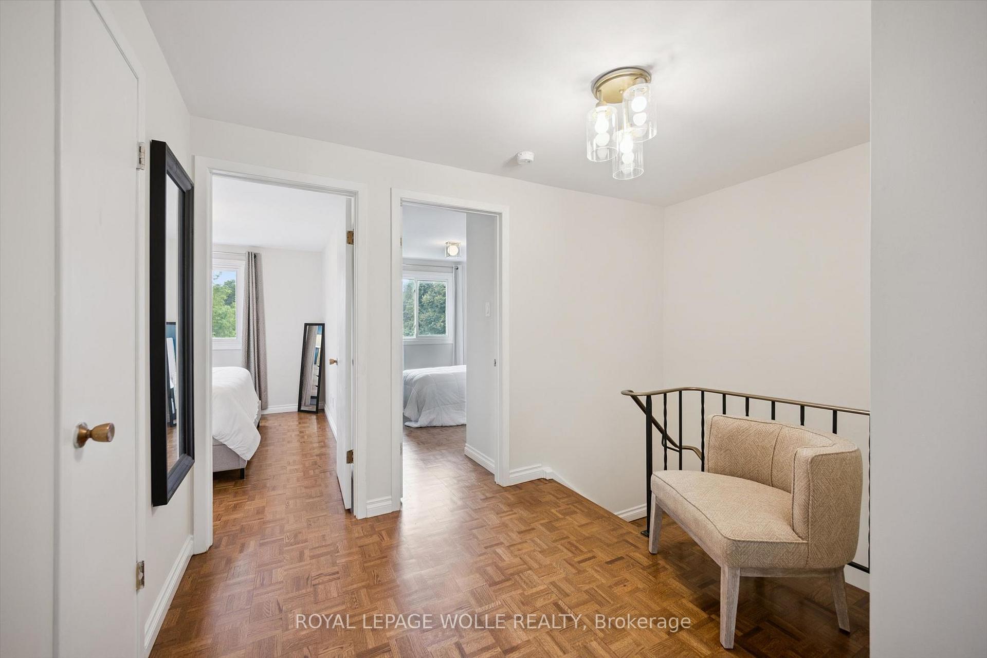 Photo 18 of 37 Shadeland Crescent, Kitchener, Victoria Hills — HOMEH