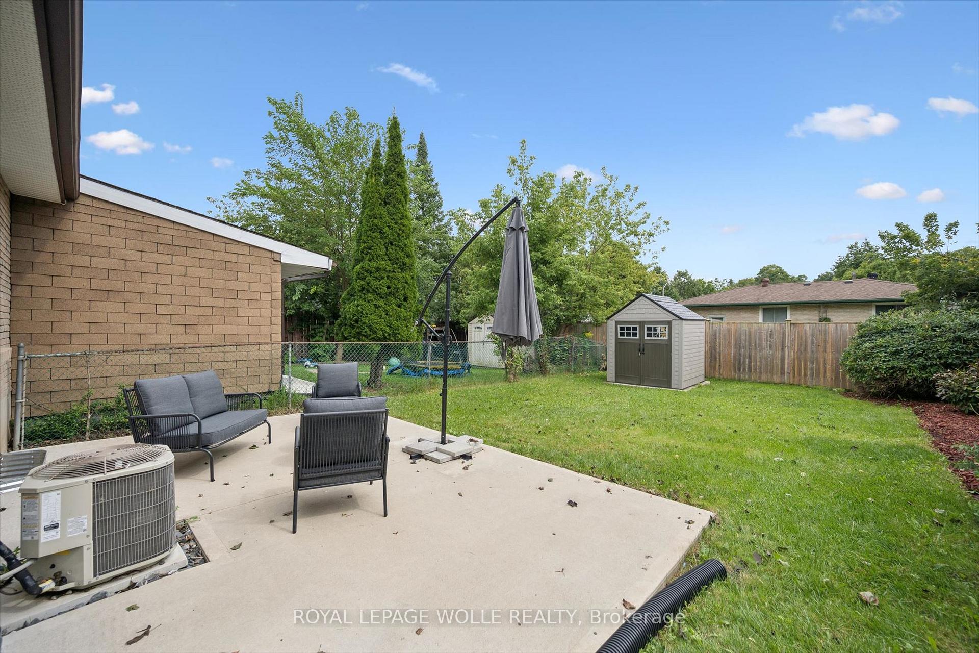 Photo 31 of 37 Shadeland Crescent, Kitchener, Victoria Hills — HOMEH