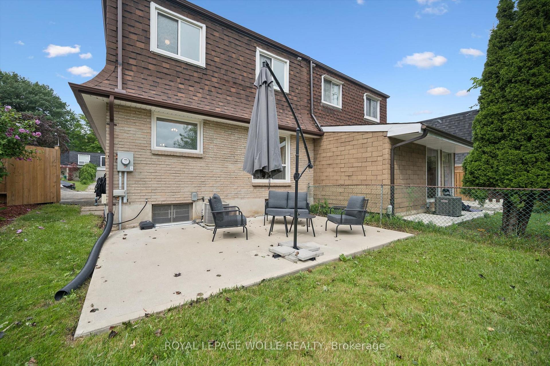 Photo 33 of 37 Shadeland Crescent, Kitchener, Victoria Hills — HOMEH