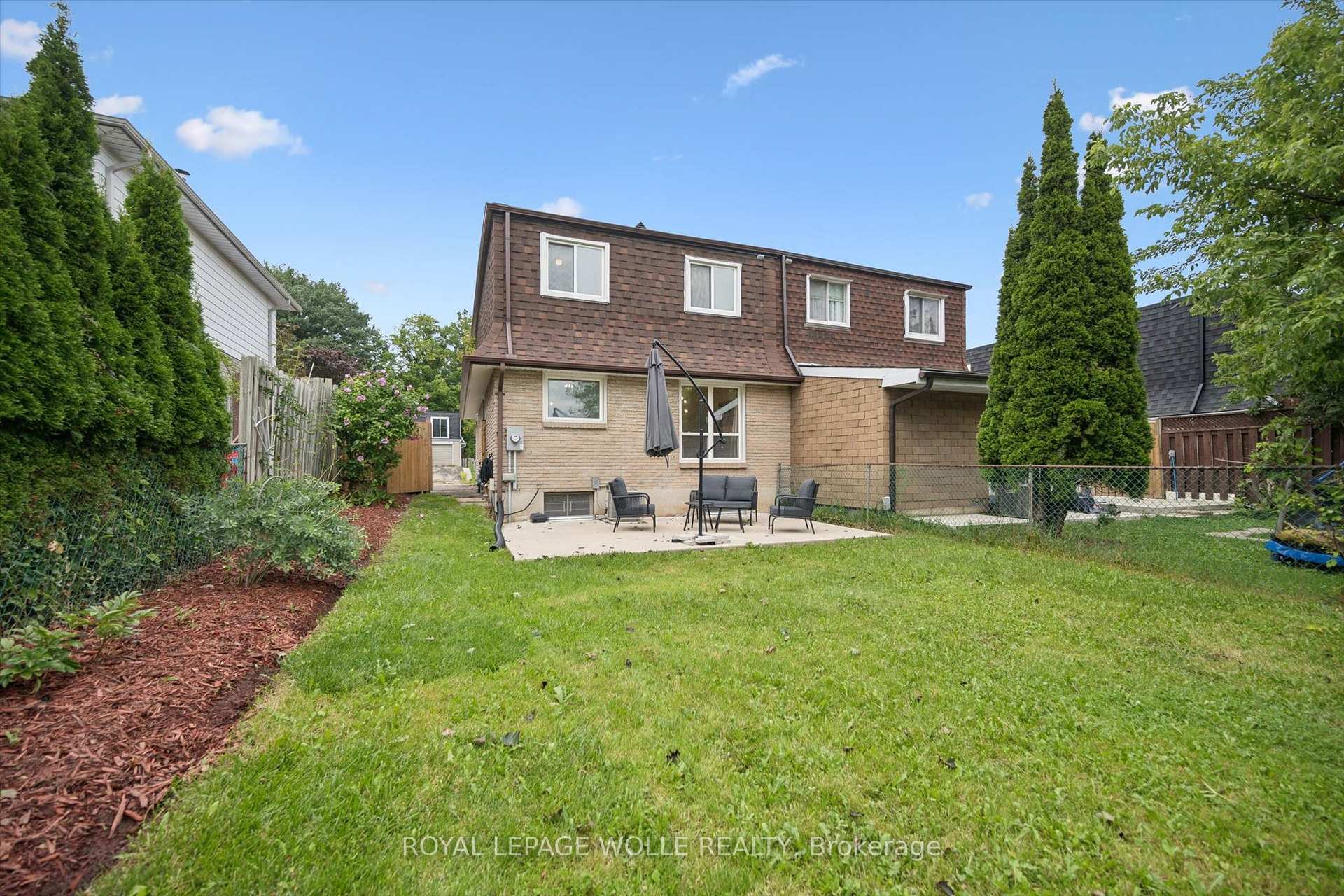 Photo 34 of 37 Shadeland Crescent, Kitchener, Victoria Hills — HOMEH