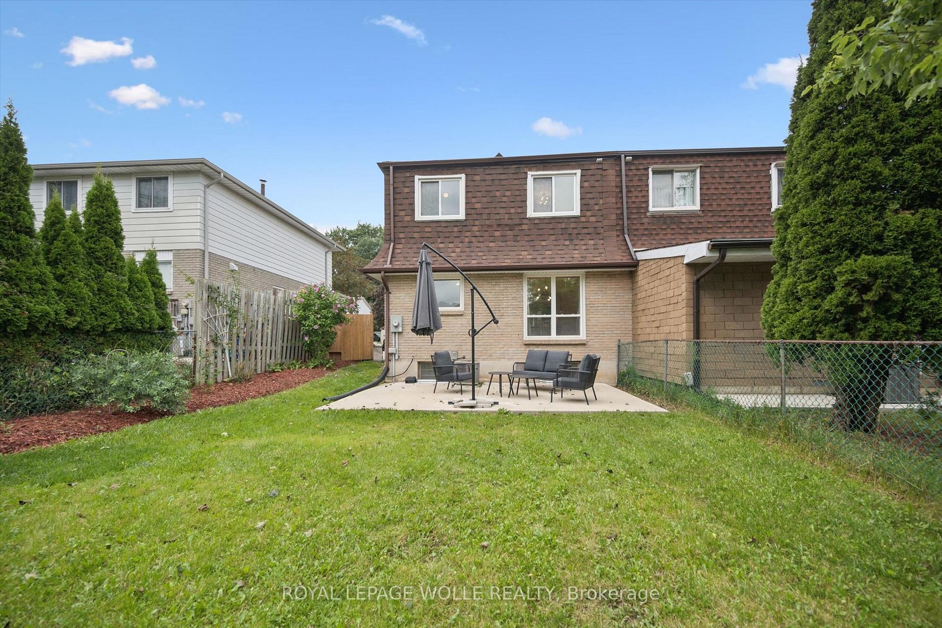 Photo 35 of 37 Shadeland Crescent, Kitchener, Victoria Hills — HOMEH